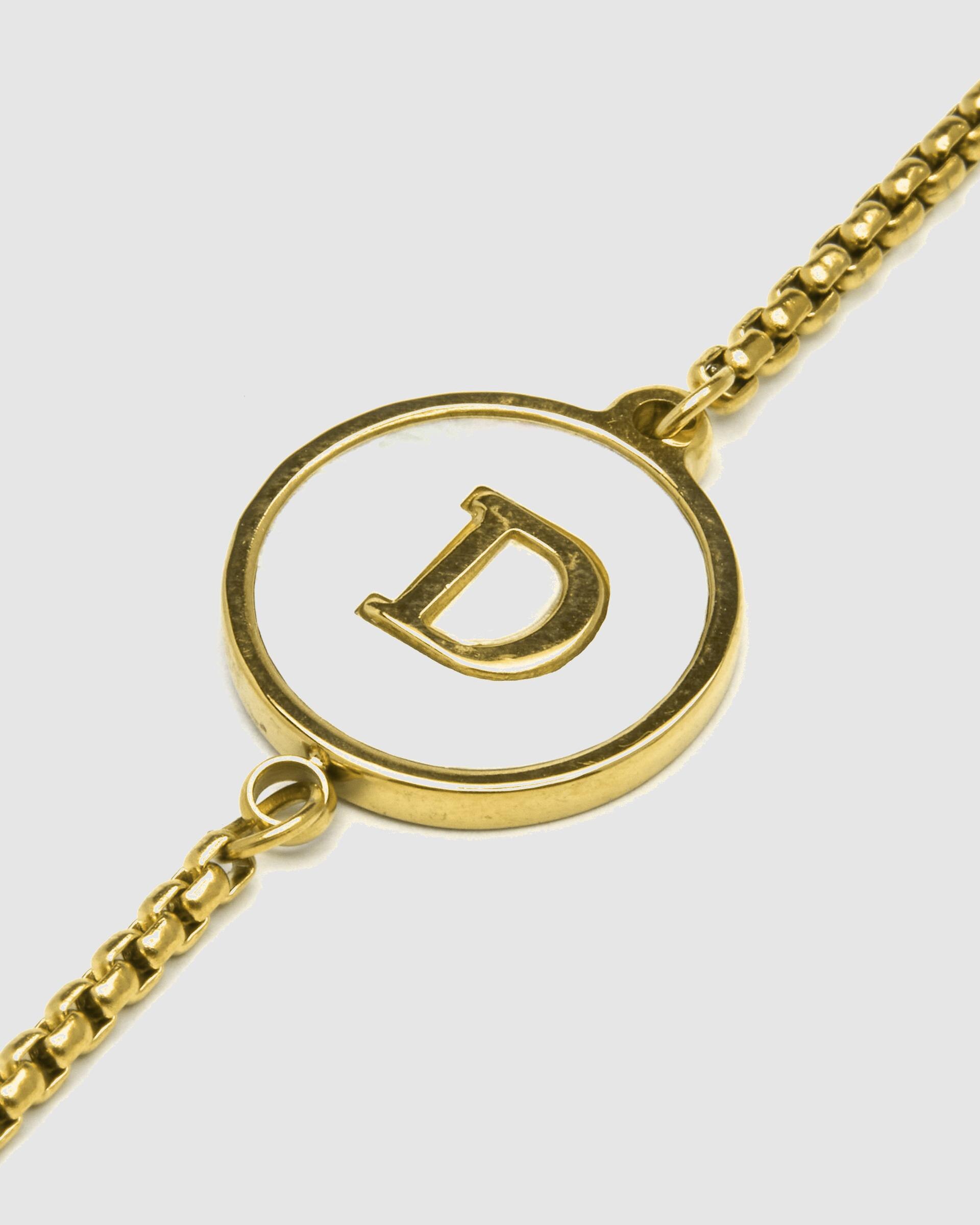 Pulseira com Charms Letras Acabada em Ouro de 18 Quilates com Madrepérola Branca Ouro-5