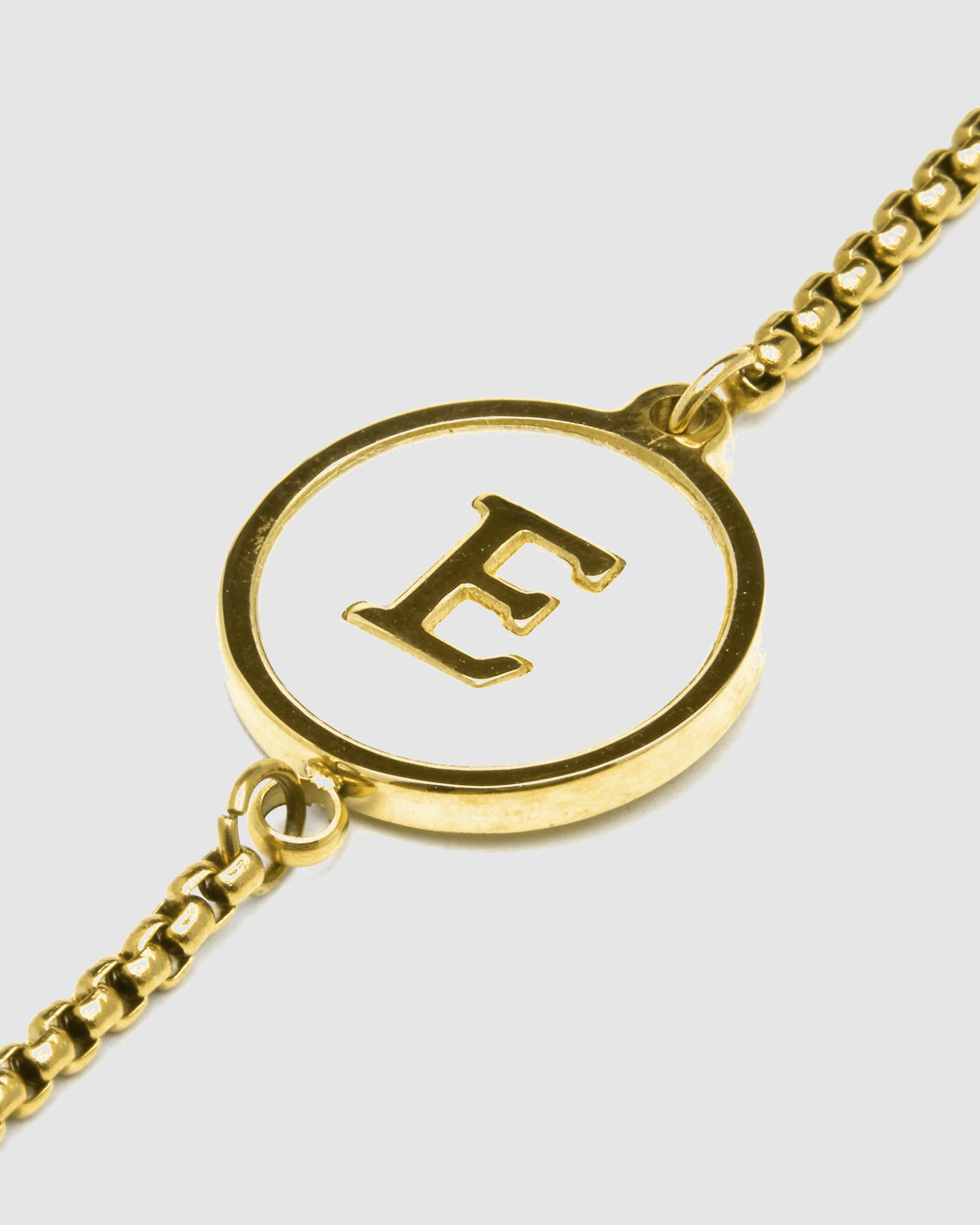 Pulseira com Charms Letras Acabada em Ouro de 18 Quilates com Madrepérola Branca Ouro-5