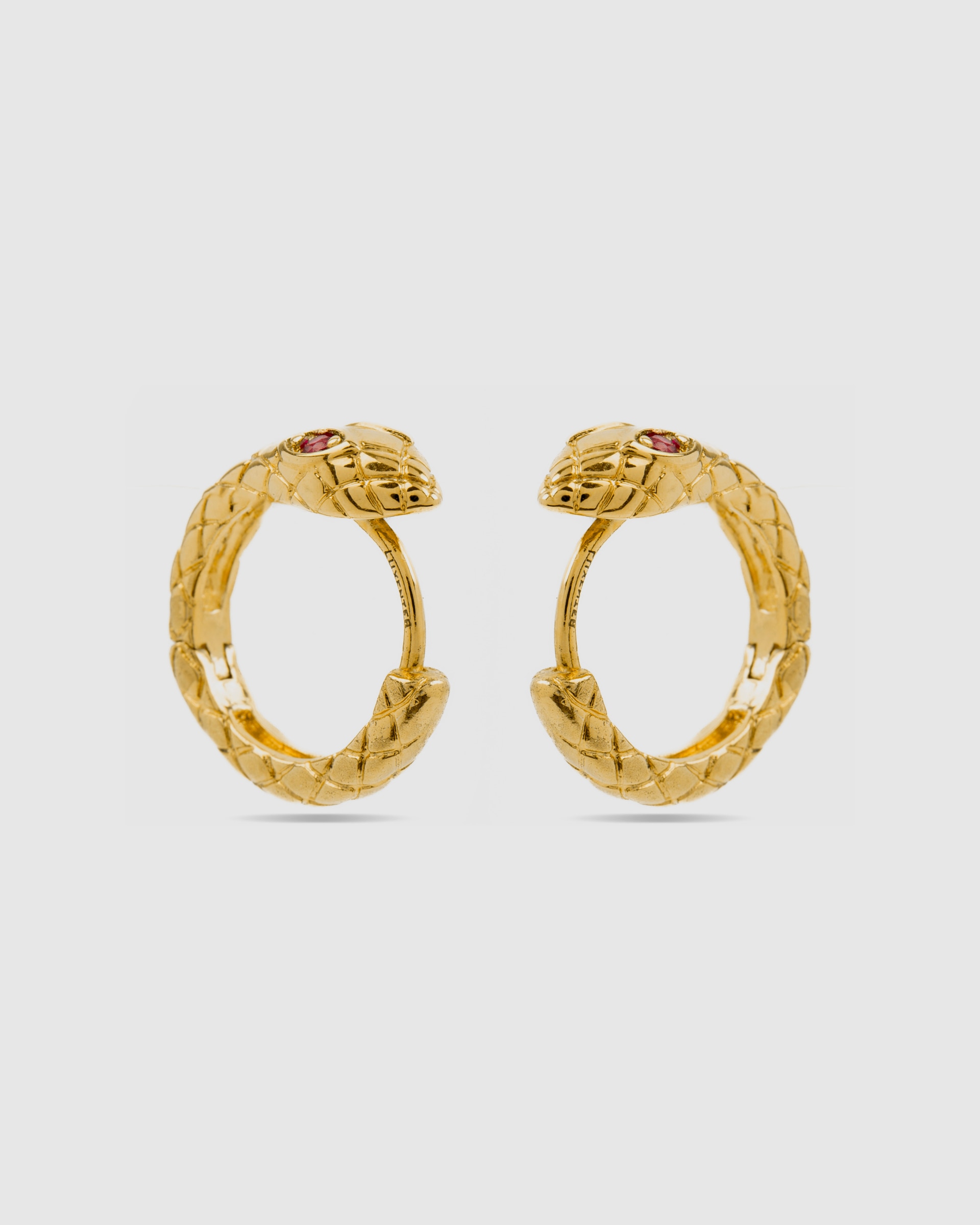 Brincos de Argola Basic Acabados em Ouro Amarelo de 18 Quilates com Zircônias Rubi Ouro-3