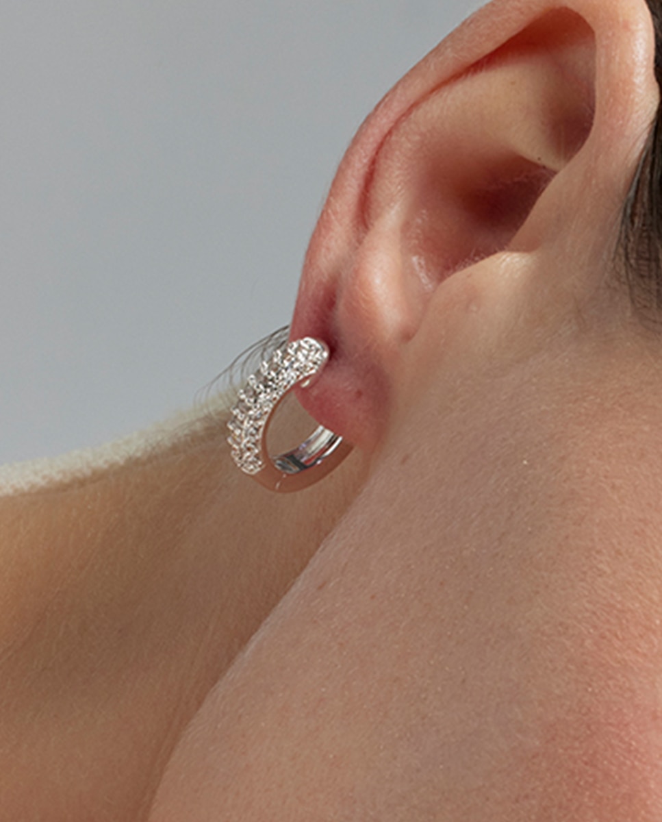 Brincos Basic Acabados em Ródio com Zirconita Brilhante Prata-4
