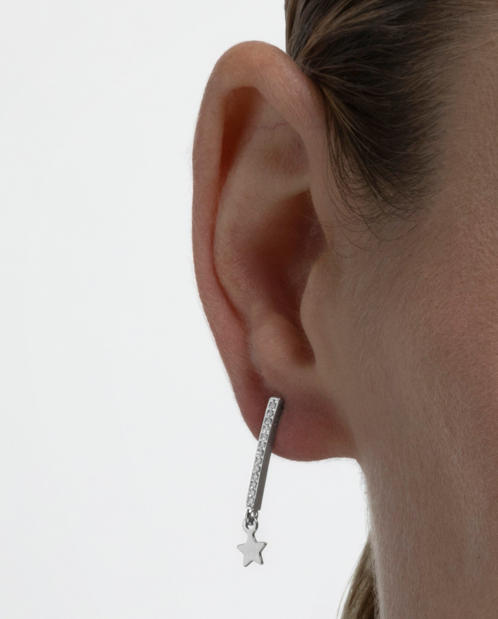Brincos Basic Acabados em Ródio com Zirconita Brilhante Branco-3