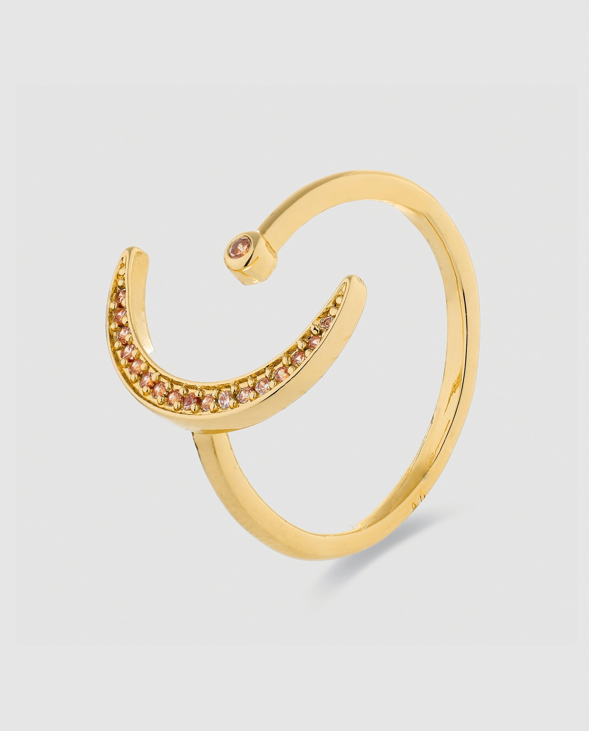 Imagem 0 de Anel África Moda Acabado em Ouro Amarelo de 18k com Zirconita Brilhante