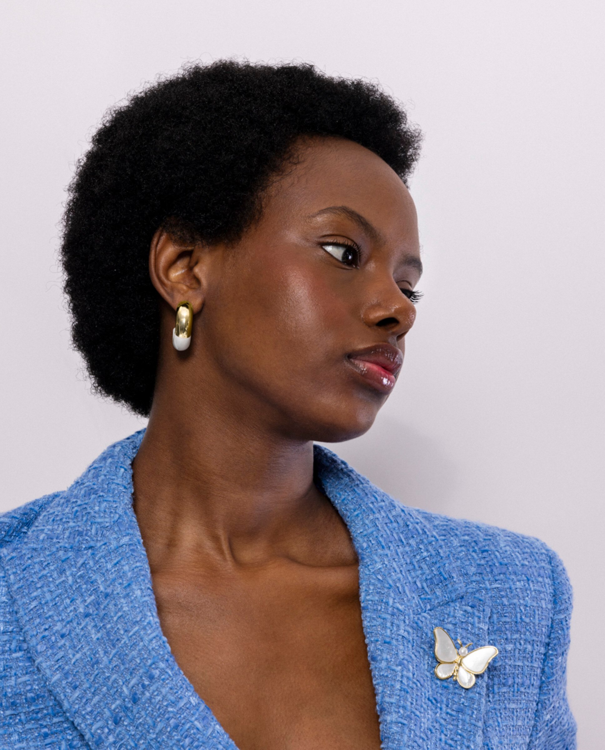 Broche África com Acabamento em Ouro de 18 Quilates e Madrepérola Branca Branco-2