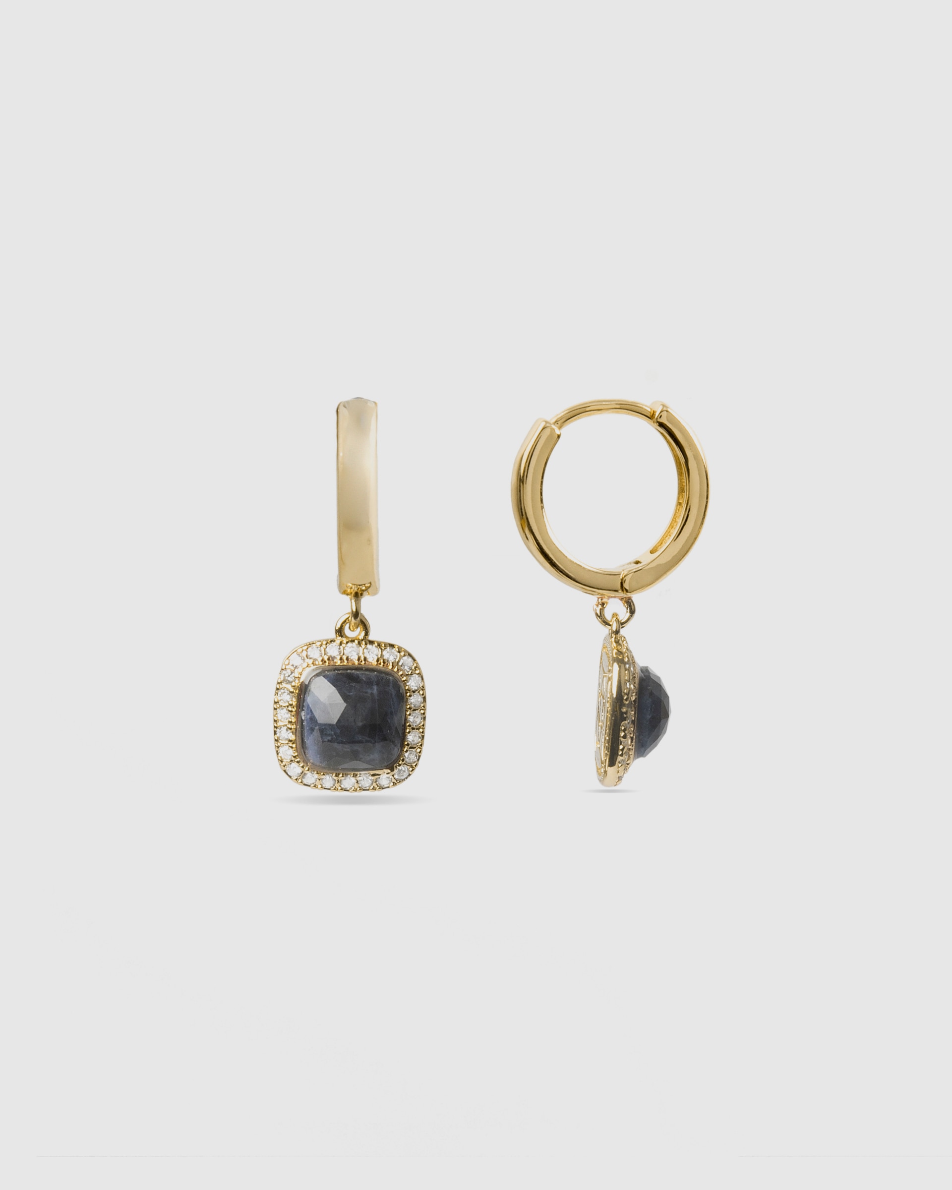Brincos Basic Acabados em Ouro Amarelo de 18 Quilates com Cristal Azul-escuro Ouro-1
