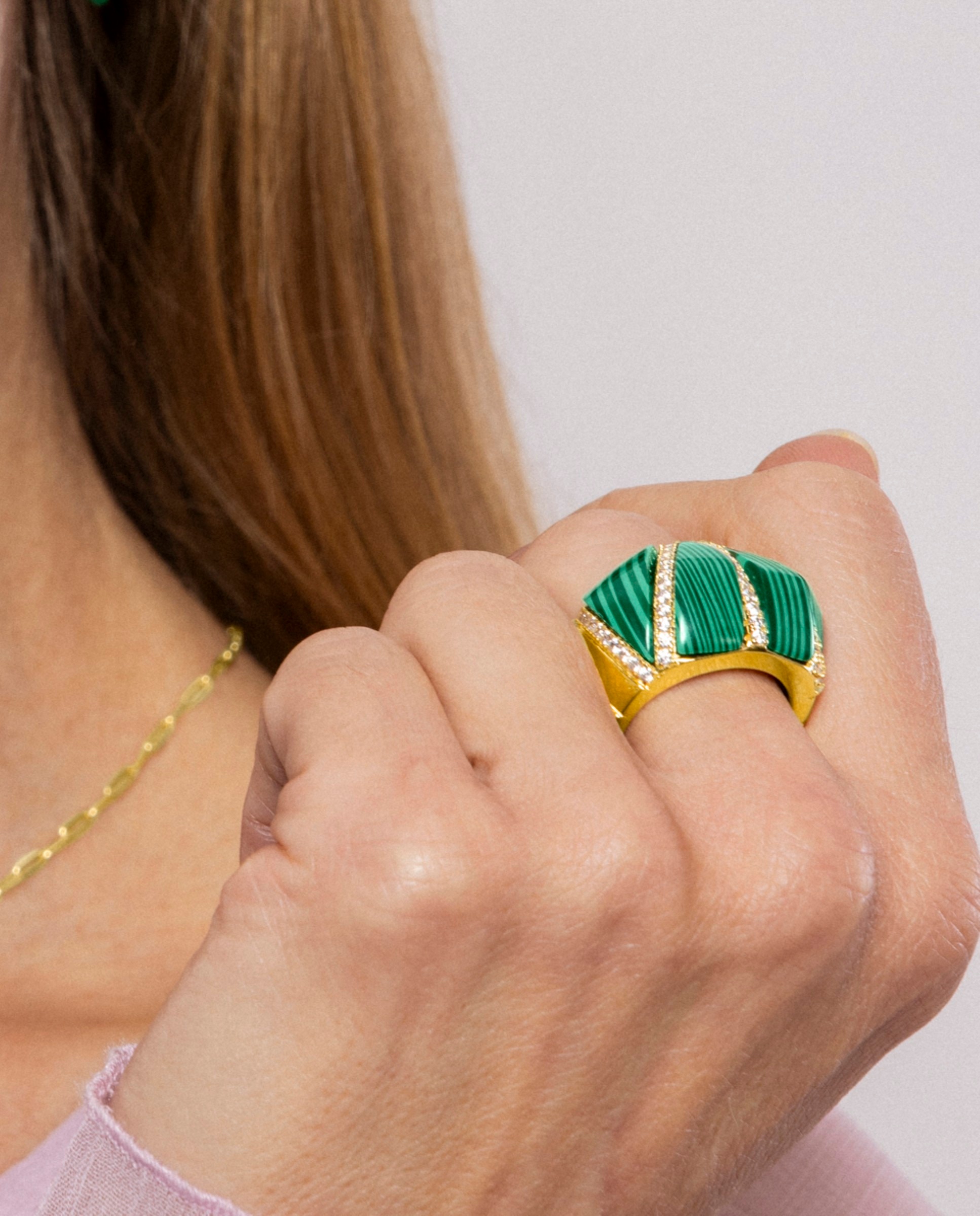 Anel Trendy de Prata de Lei 925 com Acabamento em Ouro de 18 Quilates e Malaquita Verde-3
