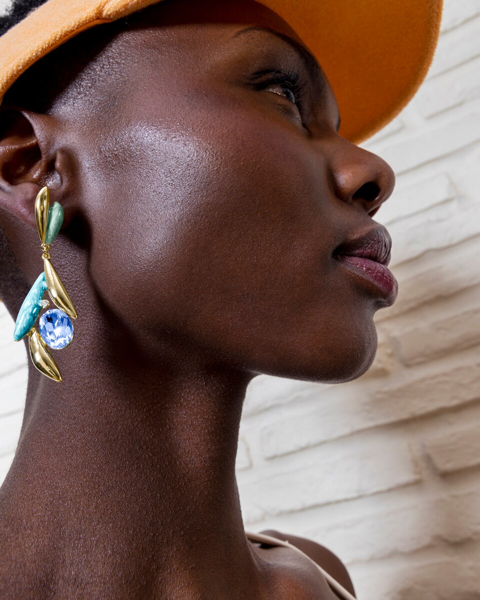 Brincos África Acabados em Ouro Amarelo de 18 Quilates com Zircónios Topázio Azul Dourado-2