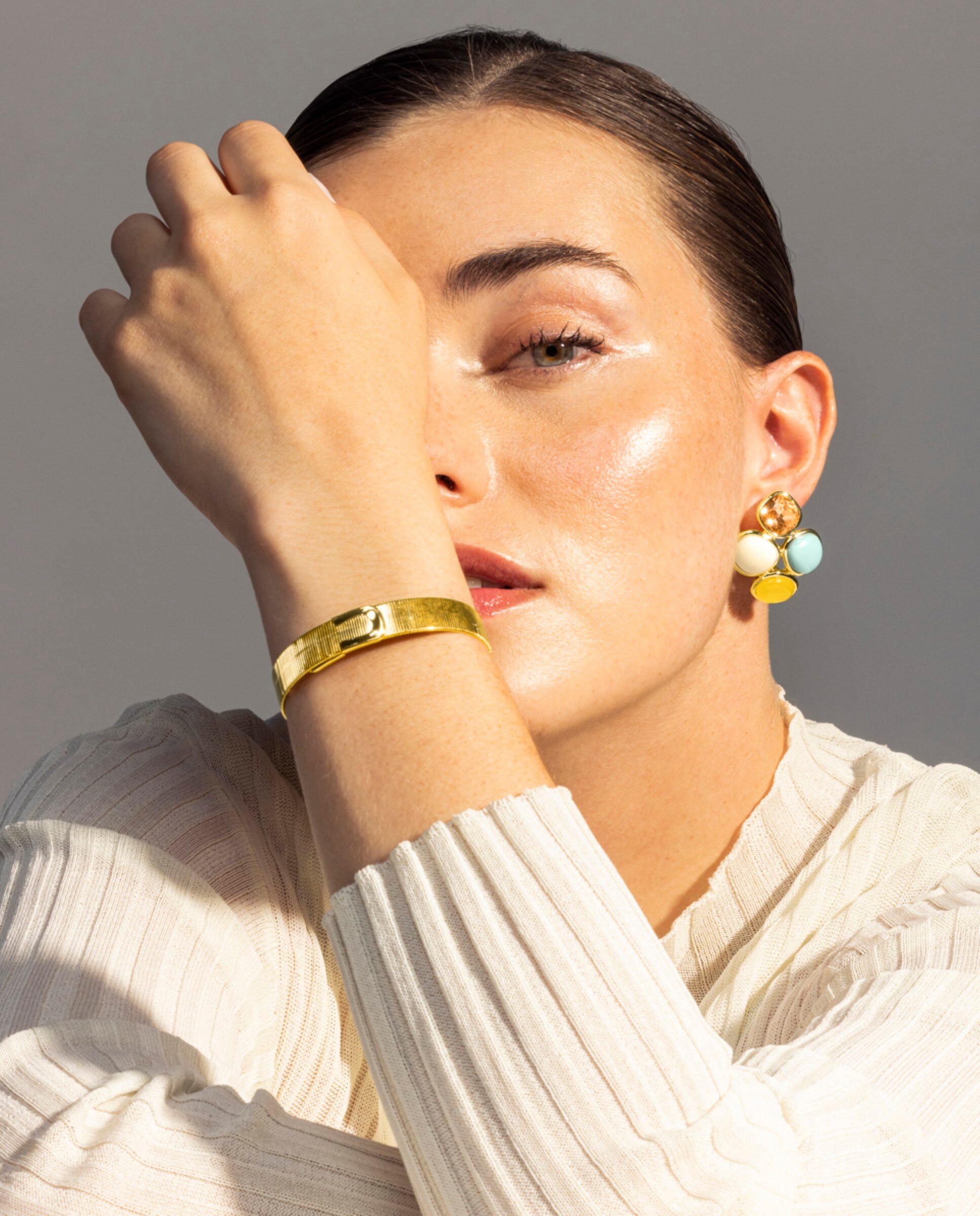 Brincos África Acabados em Ouro Amarelo de 18 Quilates com Cristal Multicolor Multicolor-4