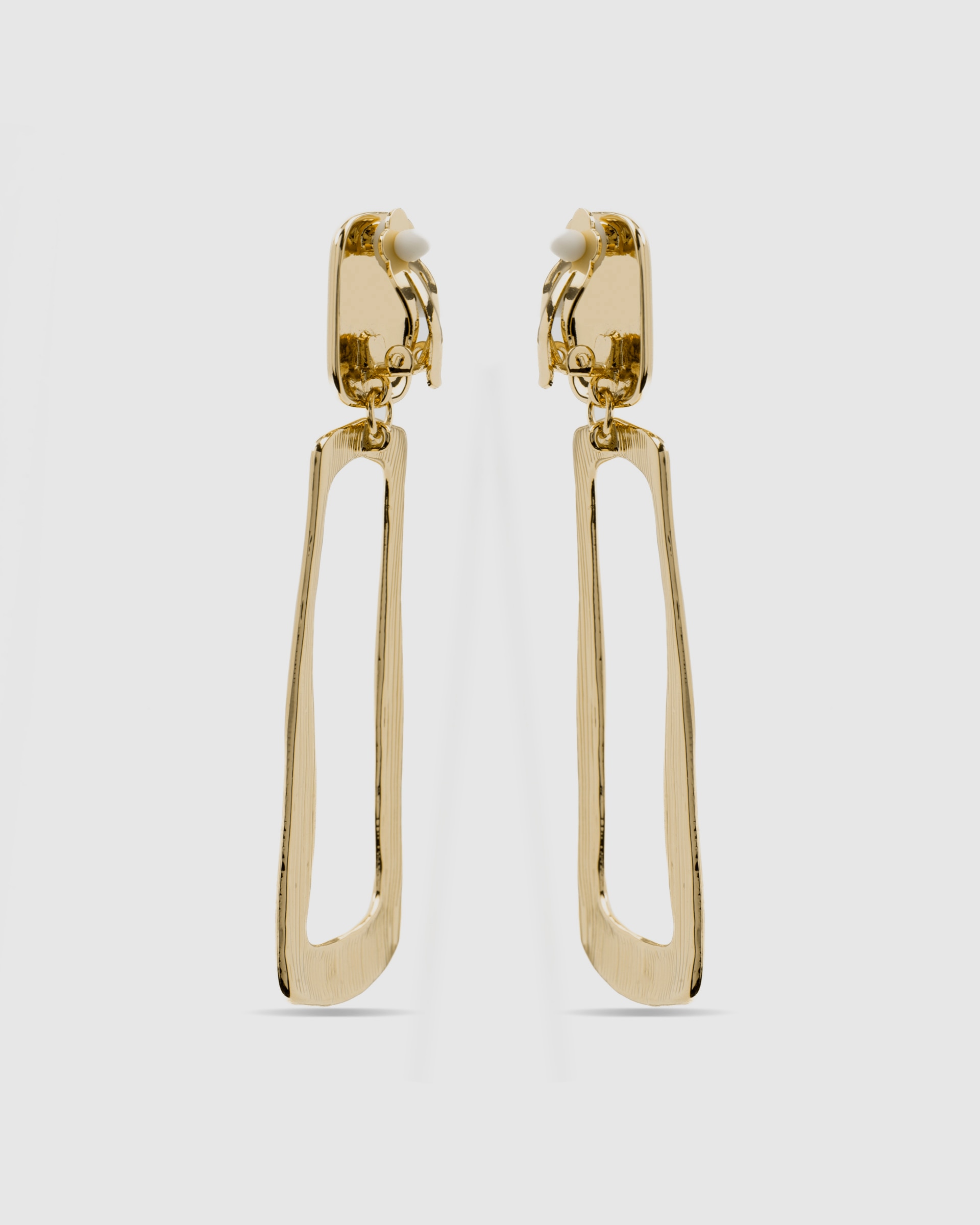 Brincos África com Acabamentos em Ouro Amarelo de 18 Quilates Dourado-3