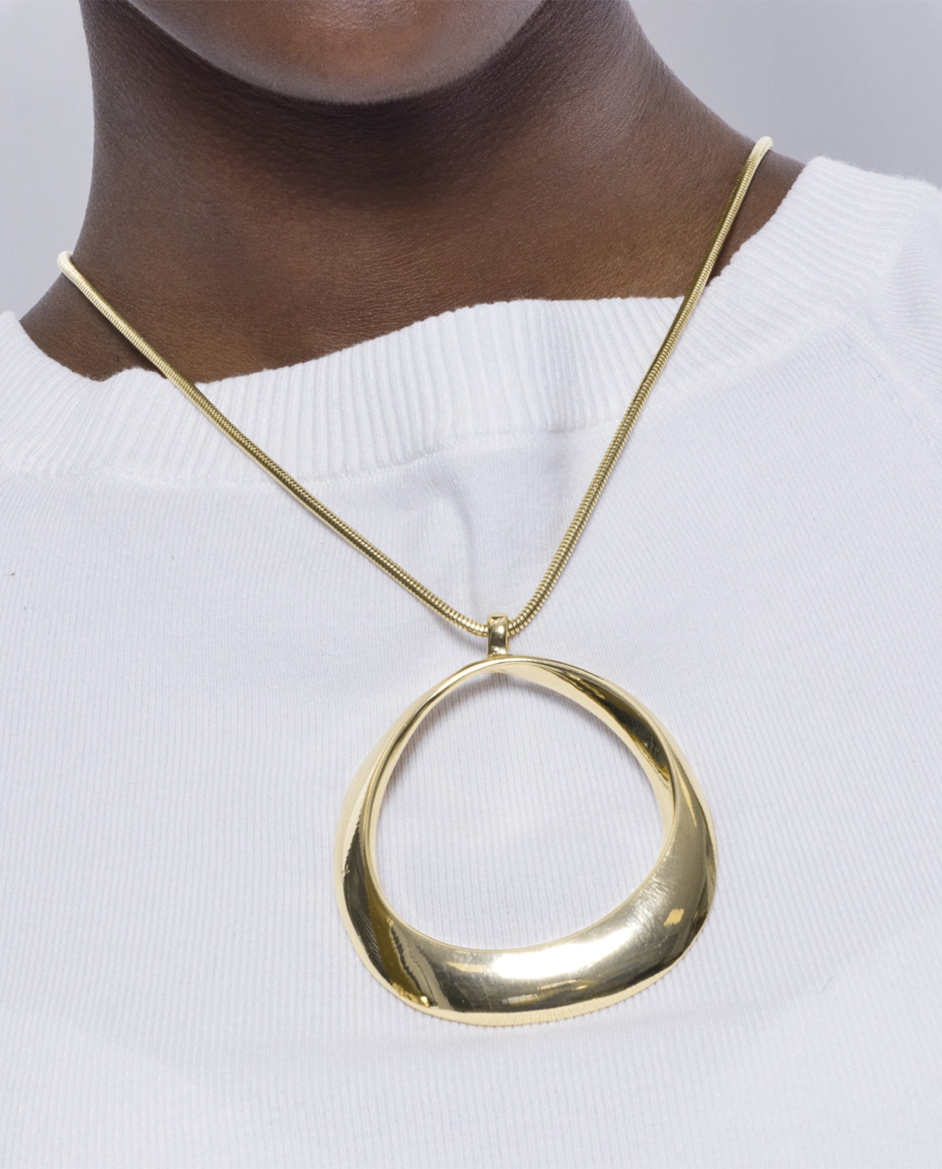 Colar África com Acabamento em Ouro Amarelo de 18 Quilates Dourado-3