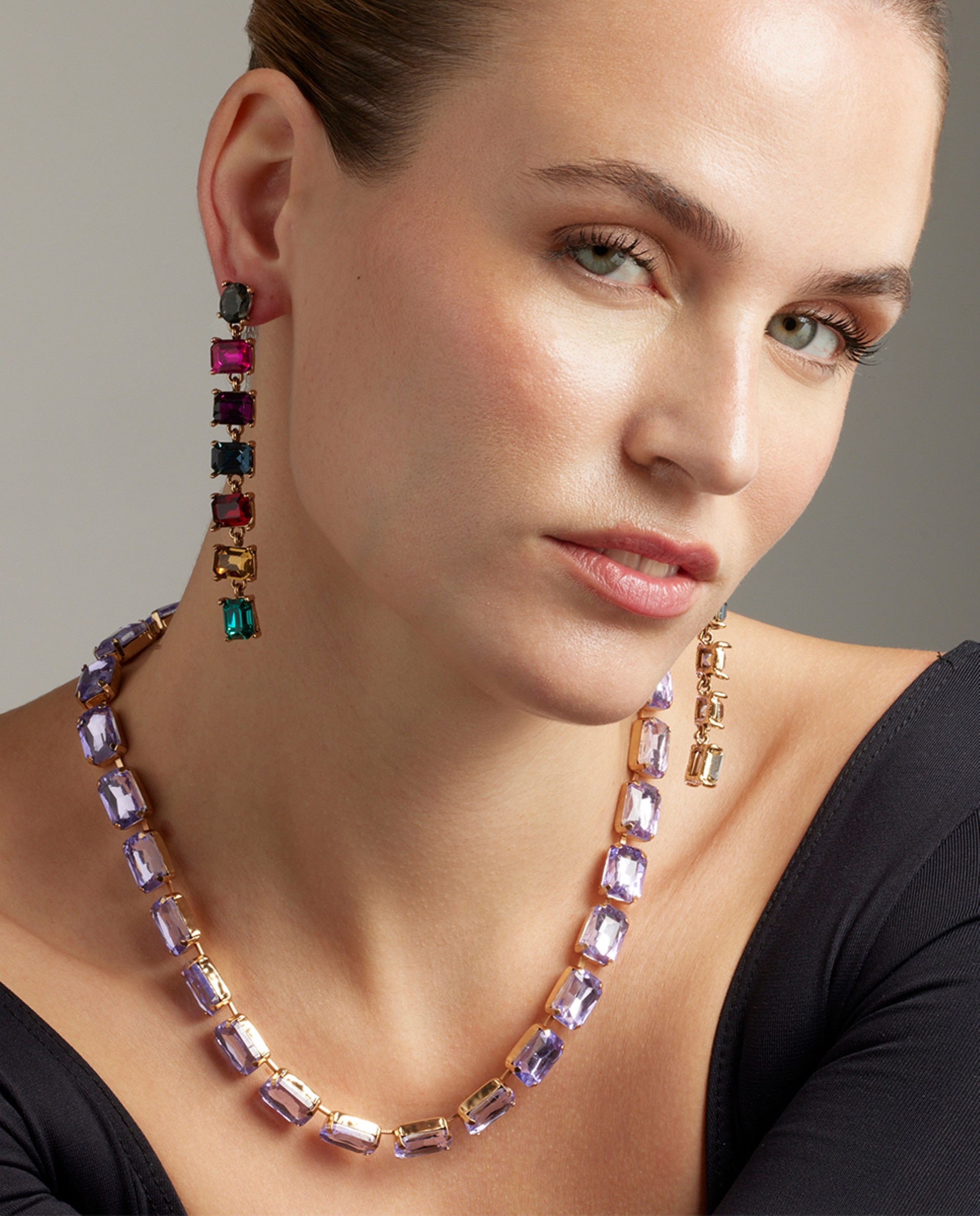 Colar África com Acabamento em Ouro Amarelo de 18 Quilates com Cristal Roxo Roxo-2