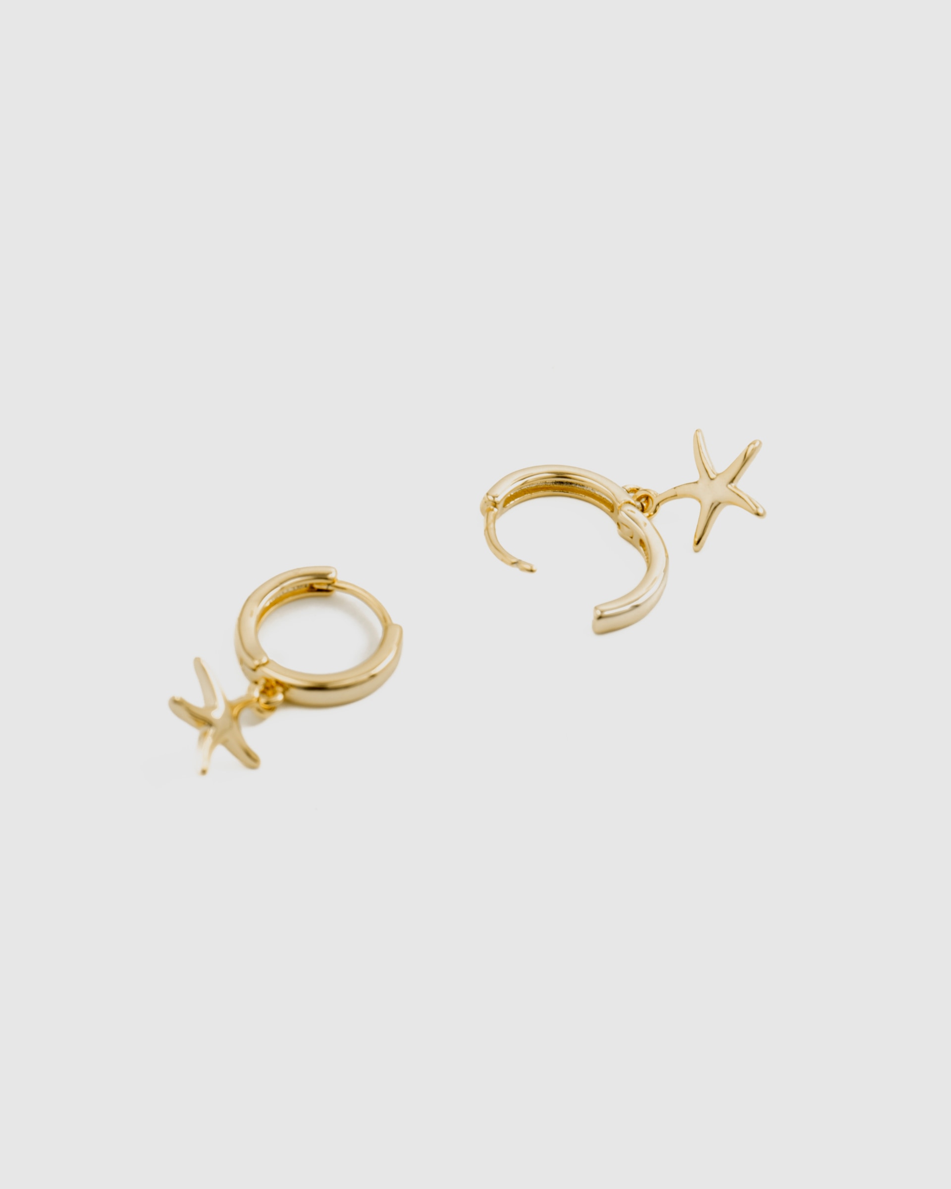 Brincos Basic Acabados em Ouro Amarelo de 18 Quilates Amarelo-4