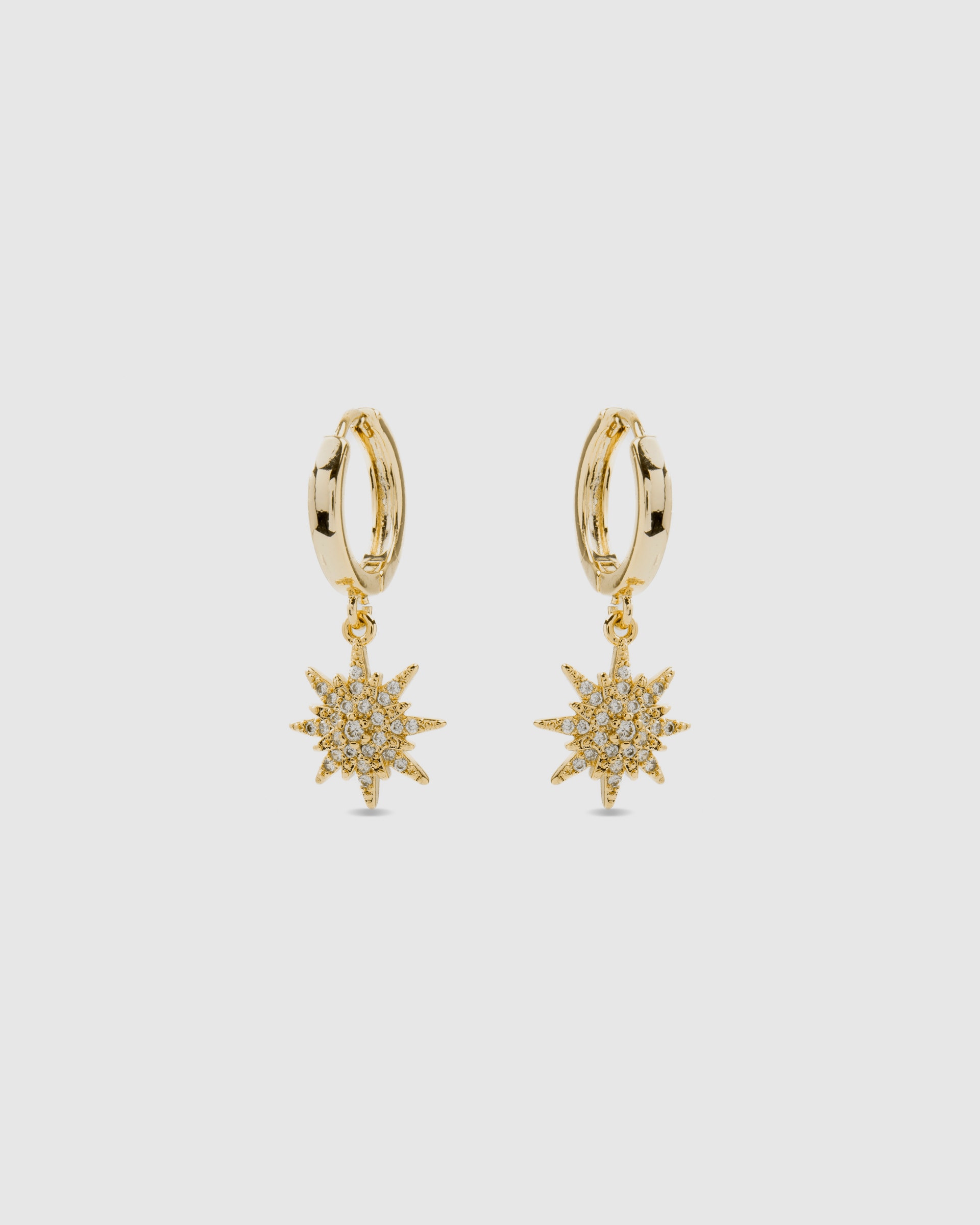 Brincos Basic Acabados em Ouro Amarelo de 18 Quilates com Zirconita Brilhante Ouro-3