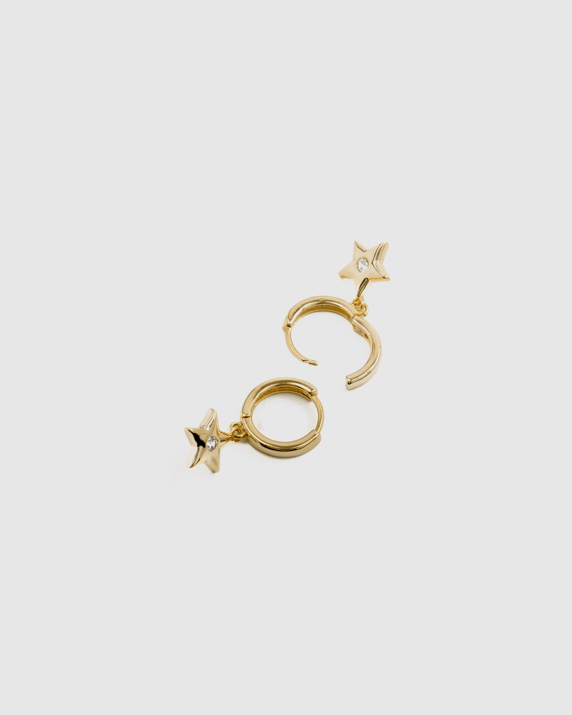 Brincos Basic Acabados em Ouro Amarelo de 18 Quilates com Zirconita Brilhante Ouro-5