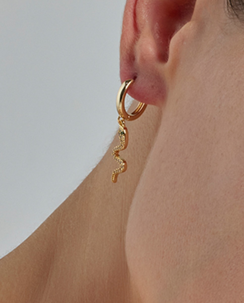 Brincos Basic Acabados em Ouro Amarelo de 18 Quilates com Zirconita Brilhante Ouro-4
