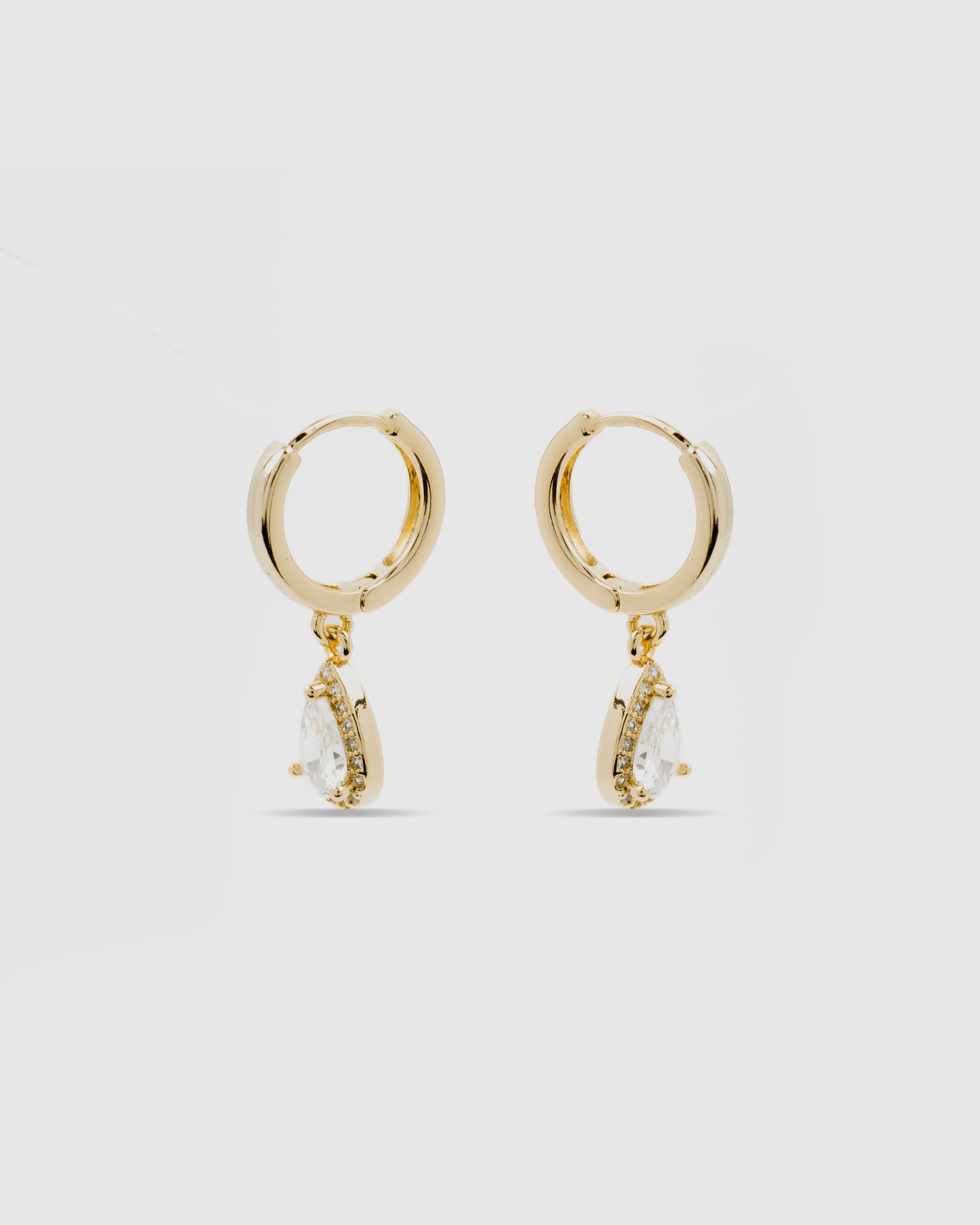 Brincos de Argola África com Acabamento em Ouro Amarelo de 18 Quilates e Zirconita Brilhante Ouro-3