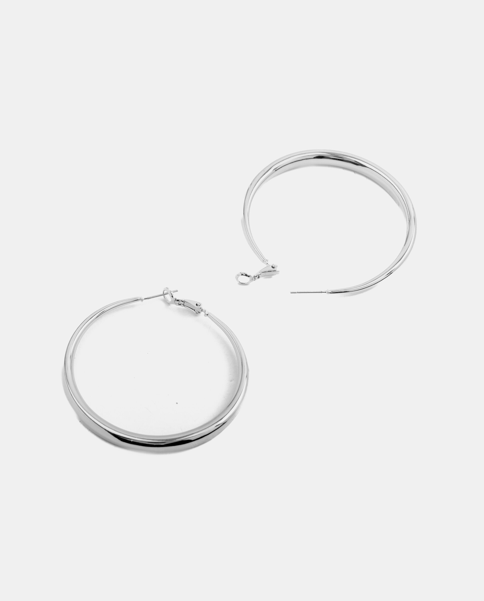 Aro Basic com Acabamentos em Ródio Prata metalizada-5