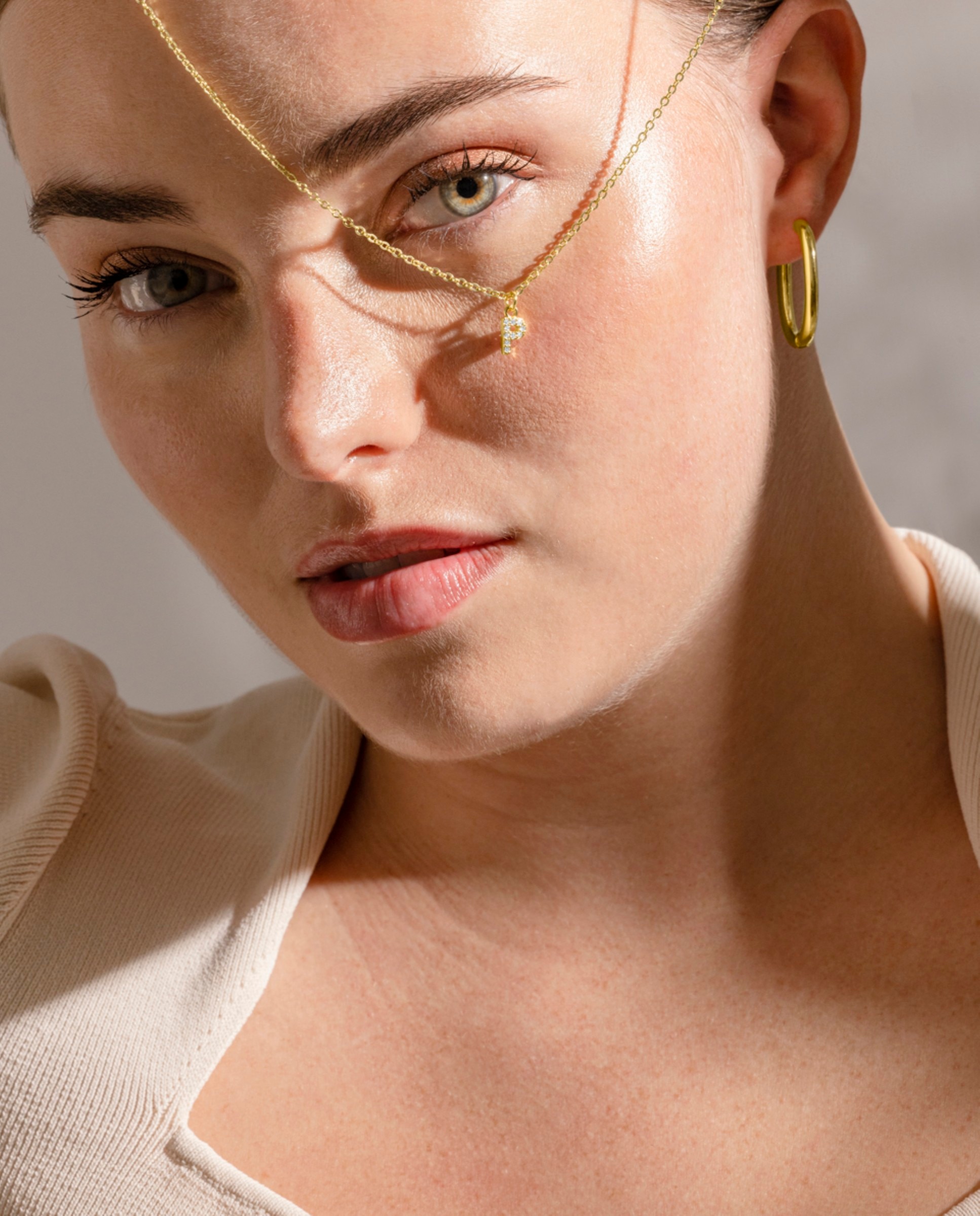 Colar Letras com Acabamento em Ouro Amarelo de 18 Quilates com Zirconita Brilhante Branco-4