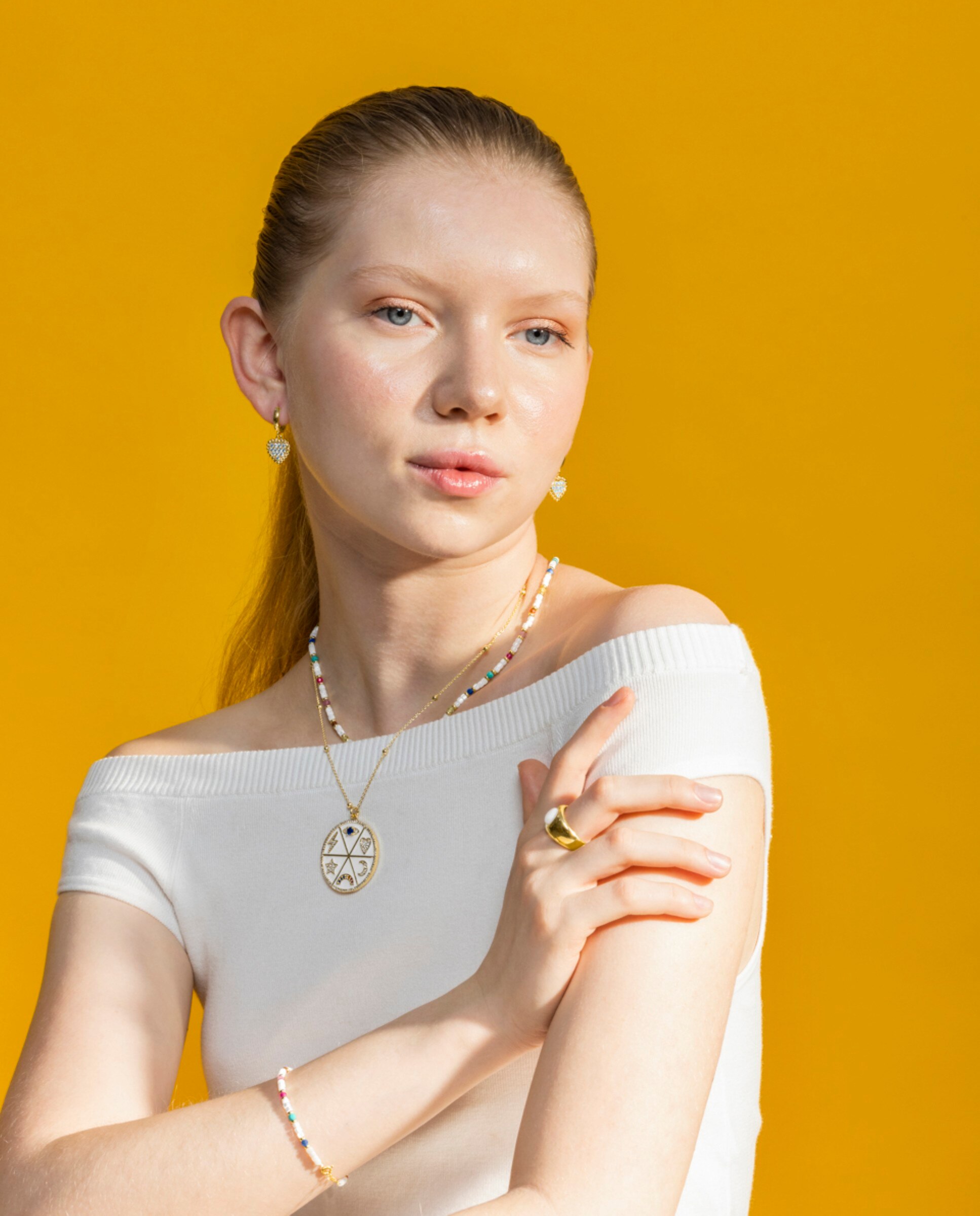 Pulseira Boho Acabada em Ouro Amarelo de 18 Quilates com Madrepérola Branca Branco-2
