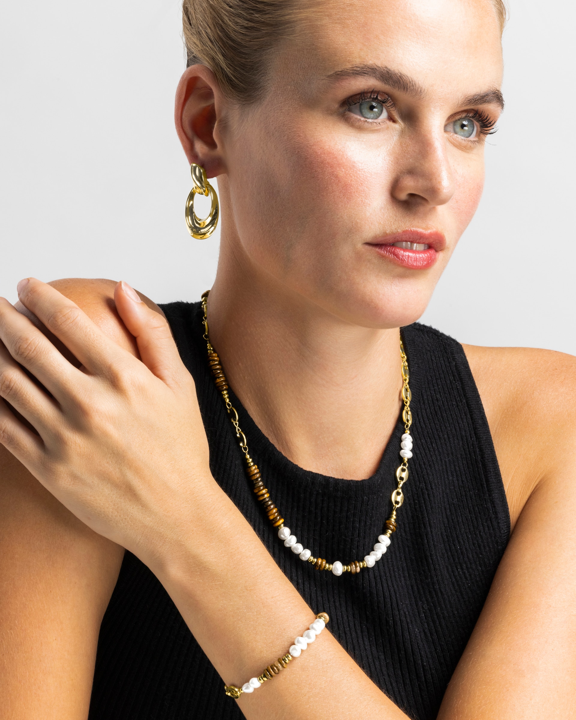 Colar Boho de Aço com Acabamento em Ouro Amarelo de 18 Quilates e Olho de Tigre Ouro-2