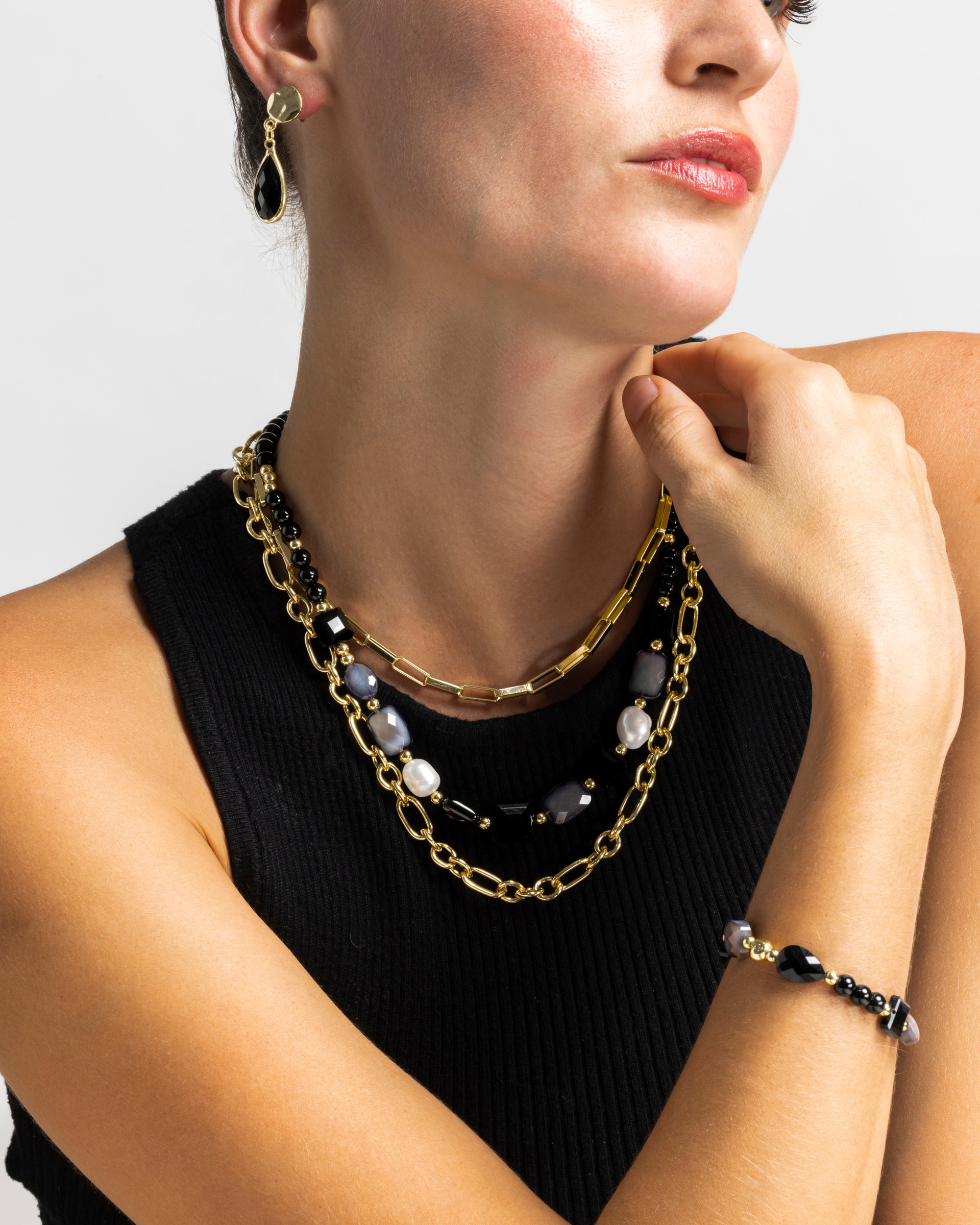 Pulseira de Corrente Boho Acabada em Ouro Amarelo de 18 Quilates com Resina Preta Ouro-2