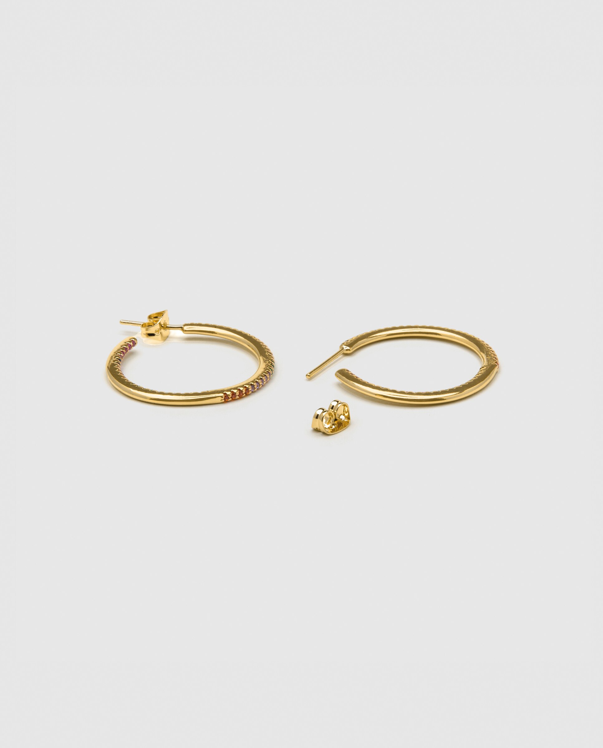 Brincos de Argola África com Acabamento em Ouro Amarelo de 18 Quilates e Zirconita Brilhante Ouro-6