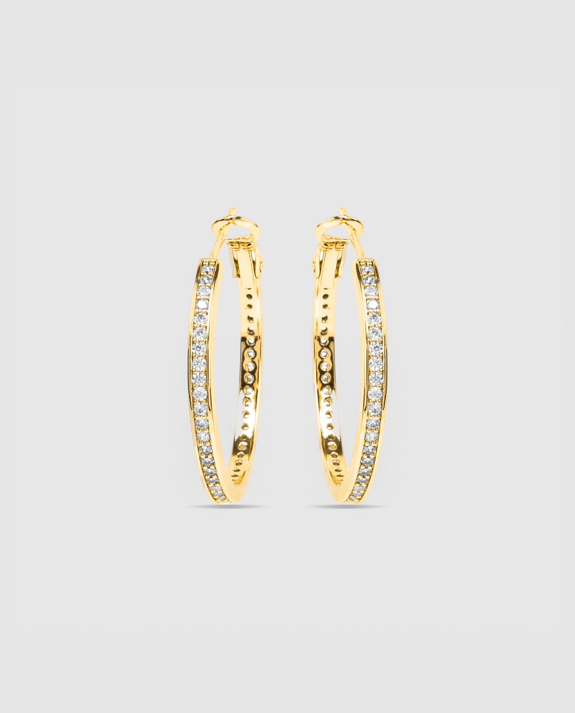 Brincos de Aro Essential África Acabados em Ouro Amarelo de 18 Quilates com Zirconita Brilhante Ouro-4