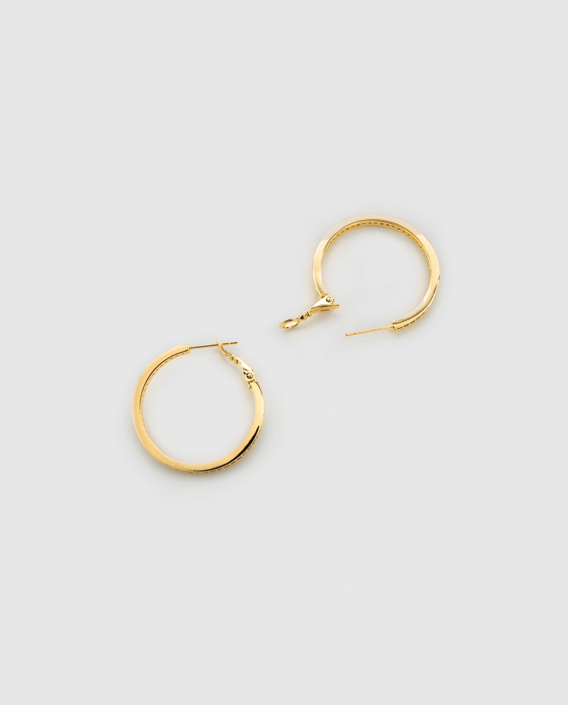 Brincos de Aro Essential África Acabados em Ouro Amarelo de 18 Quilates com Zirconita Brilhante Ouro-5