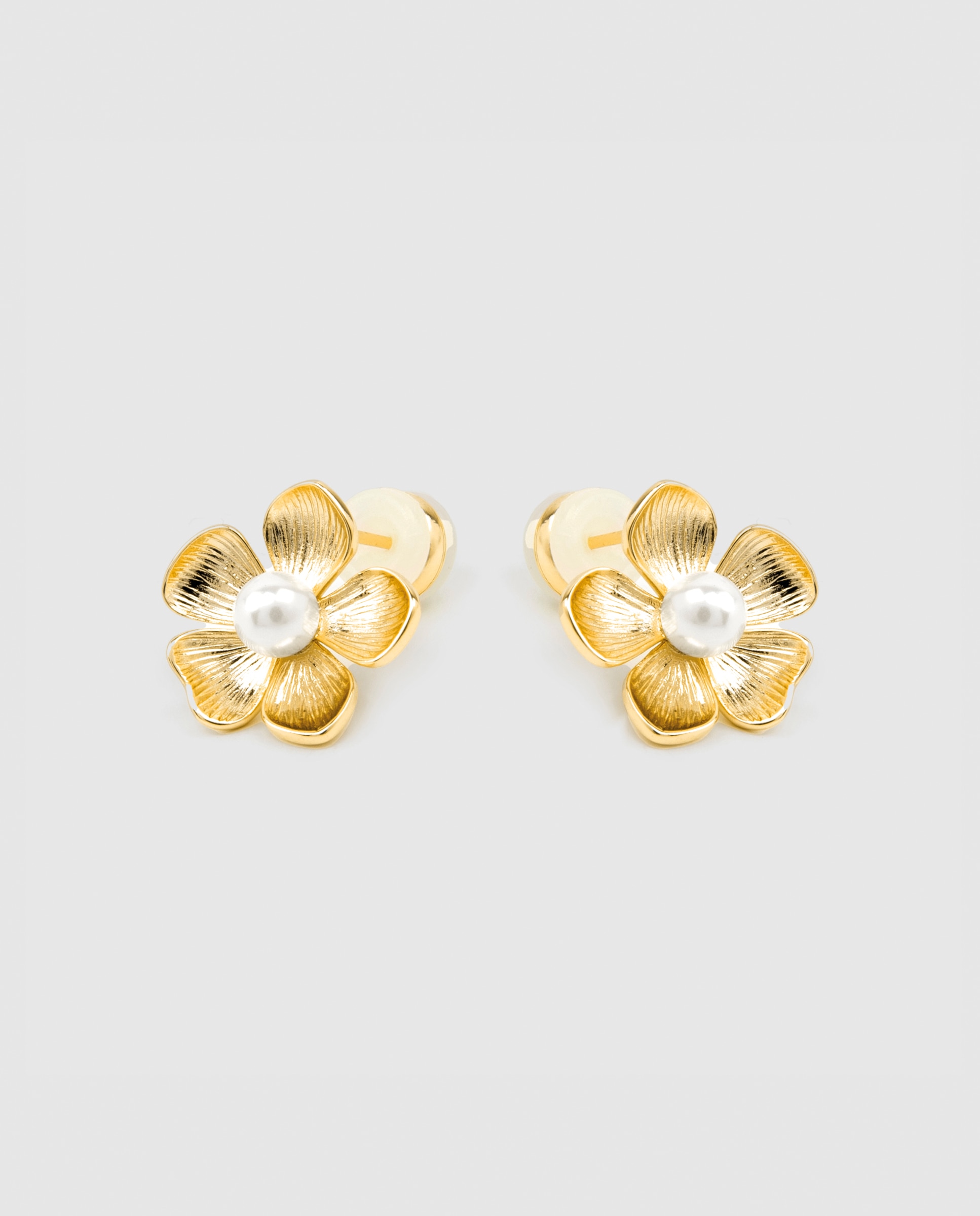 Brincos Essential África Acabados em Ouro Amarelo de 18 Quilates com Pérola Branca Ouro-4