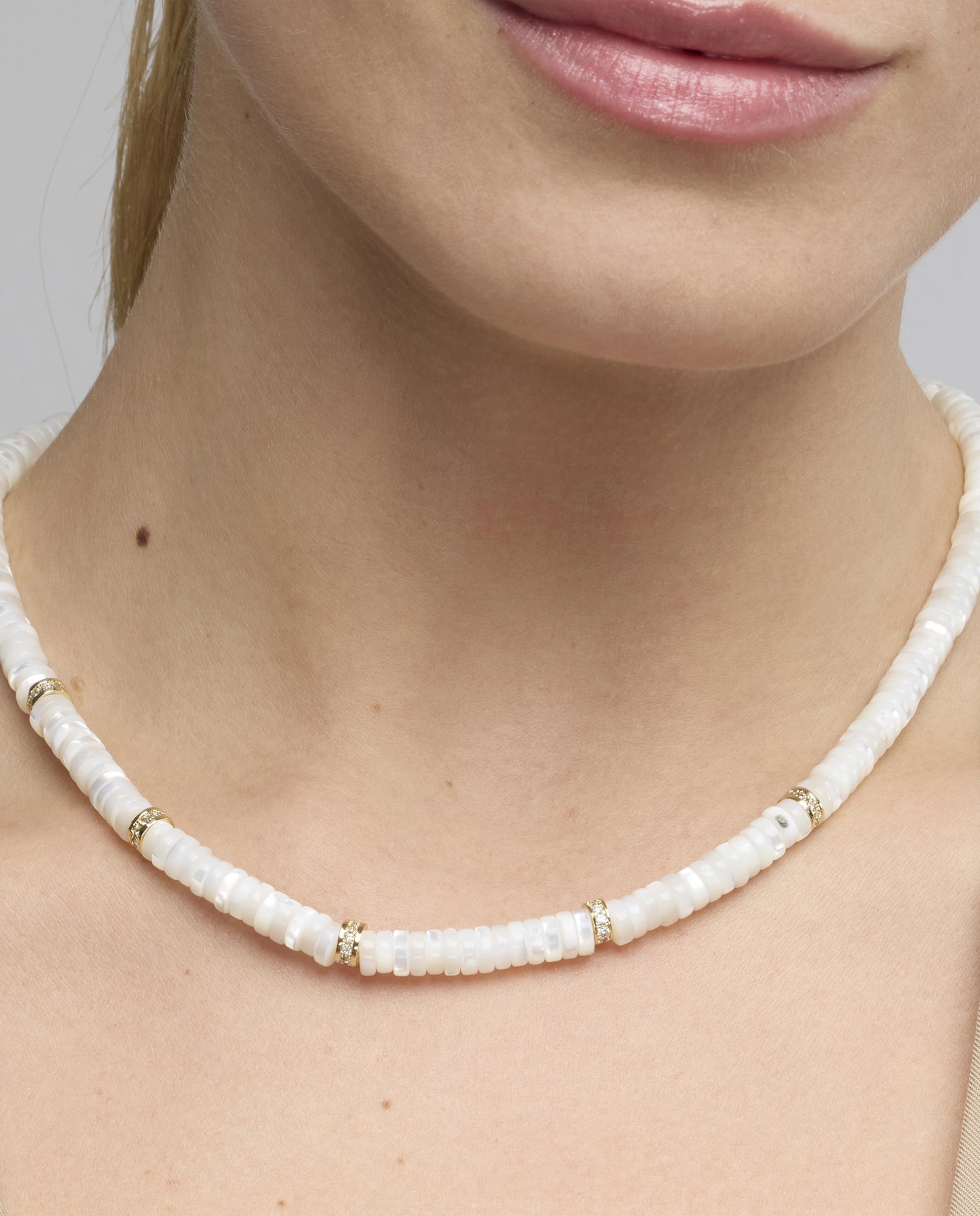 Colar Trendy de Prata de Lei 925 com Acabamento em Ouro de 18 Quilates e Madrepérola Branca Ouro-4