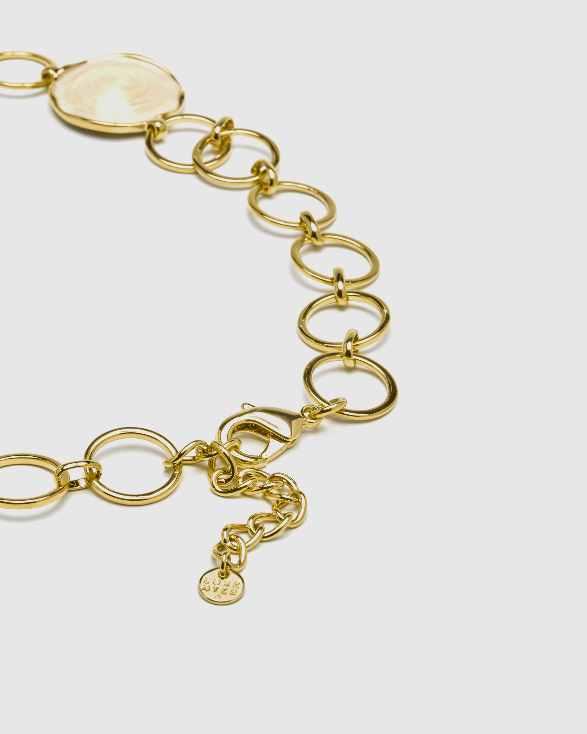 Colar África com Acabamento em Ouro de 18 Quilates e Lacado Branco Ouro-7