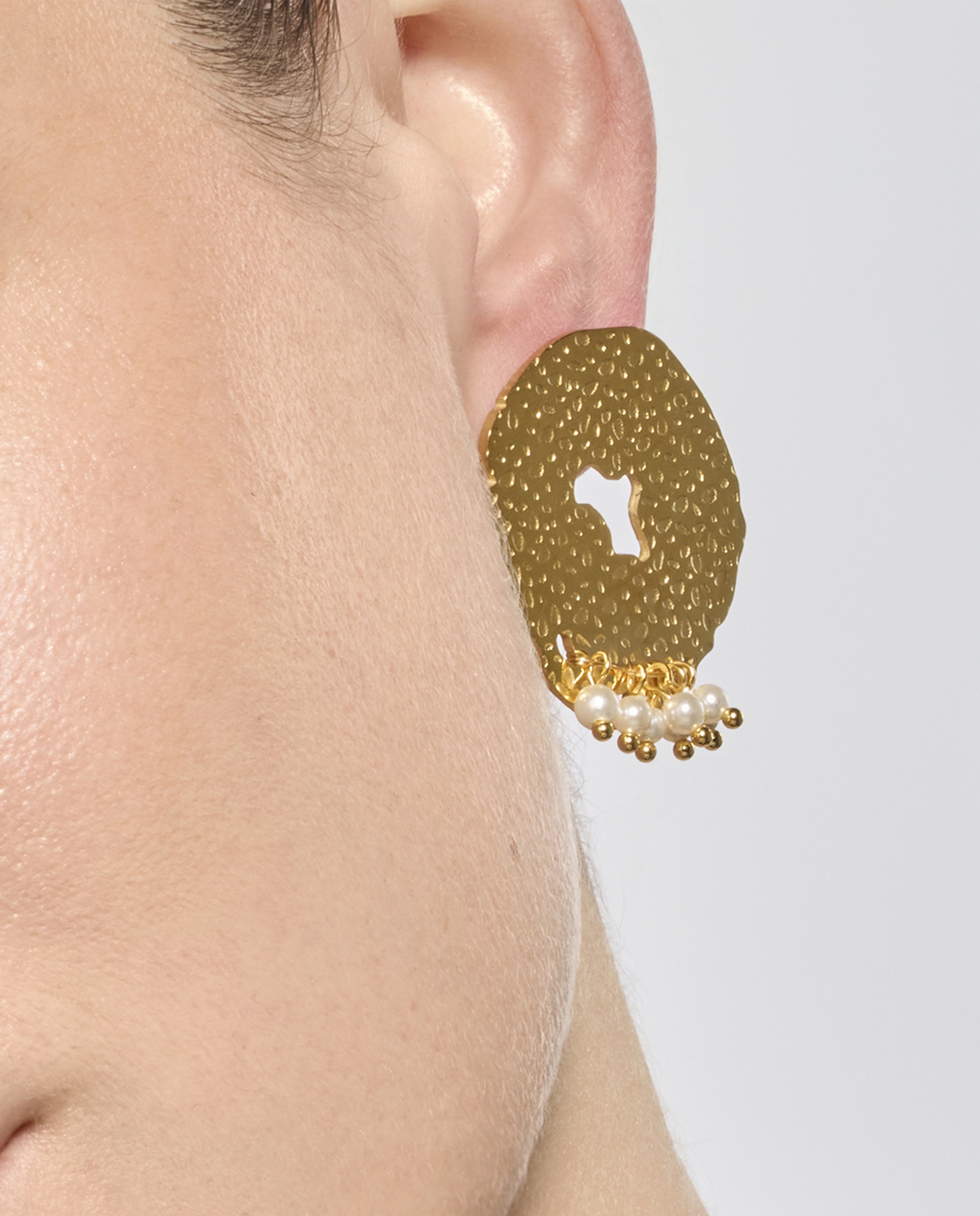 Brincos Boho Acabados em Ouro de 18 Quilates com Pérola Ouro-4