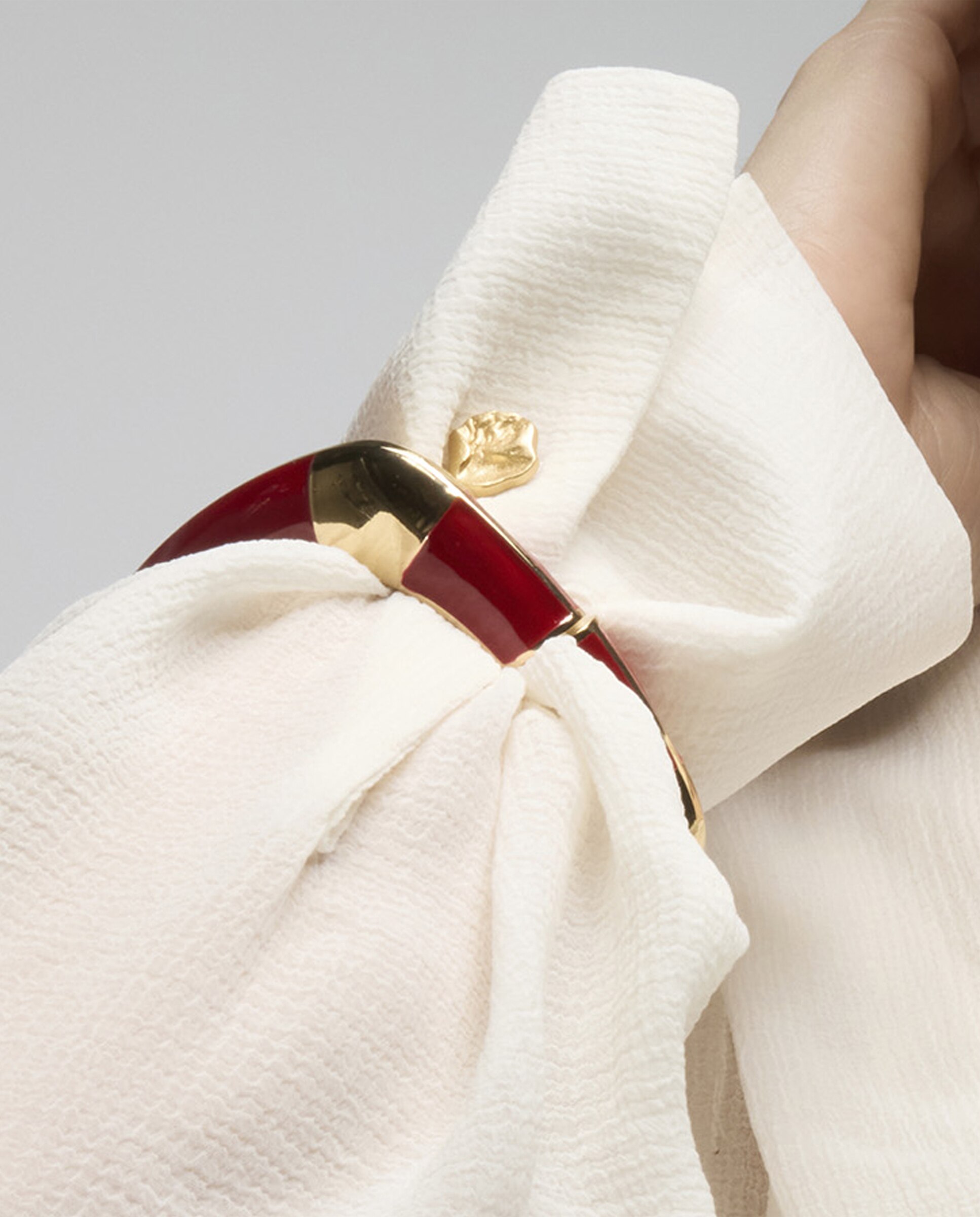 Bracelete África com Acabamento em Ouro de 18 Quilates com Lacado Vermelho Ouro-4
