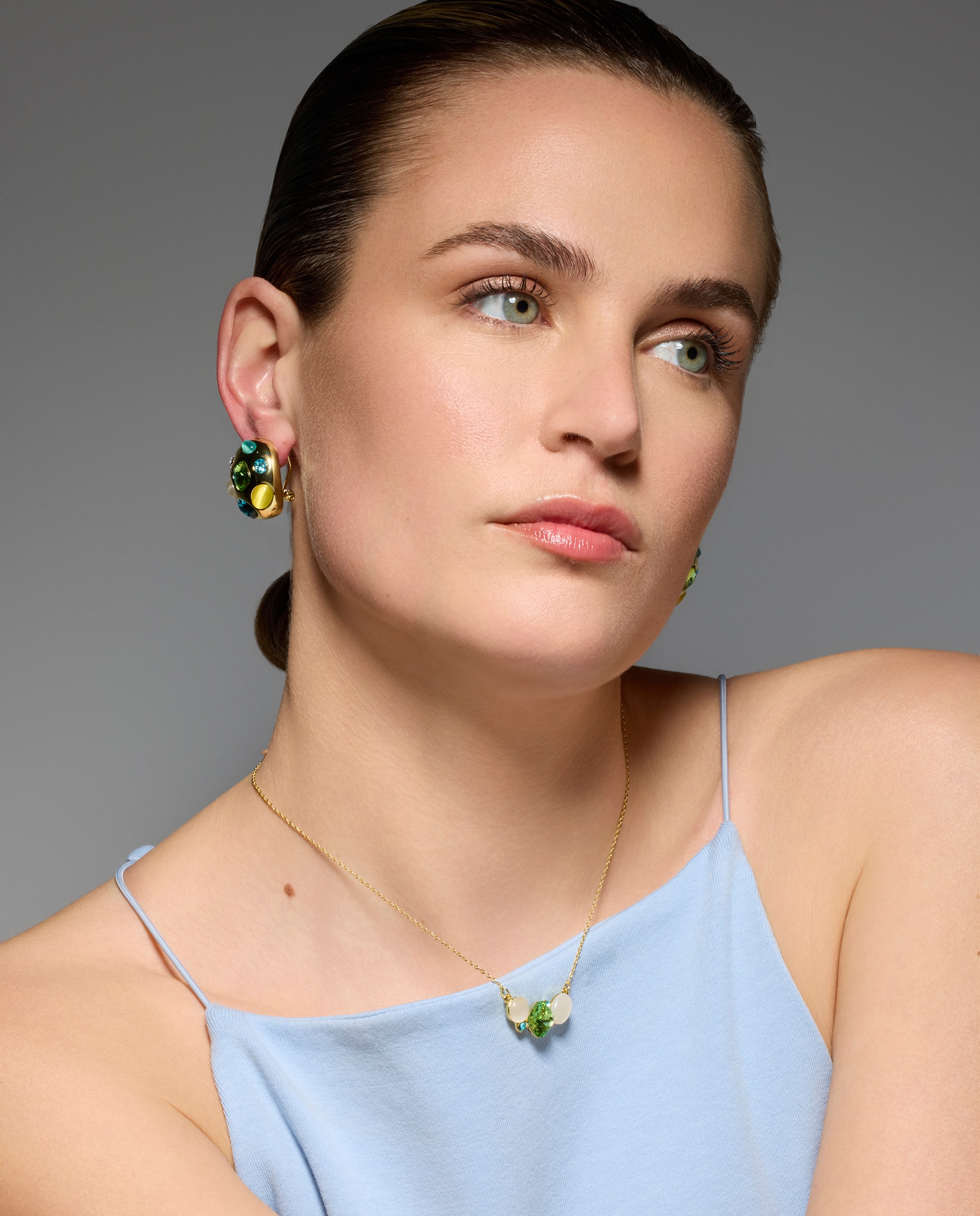 Brincos África Acabados em Ouro de 18 Quilates com Zirconita Multicolor Ouro-2