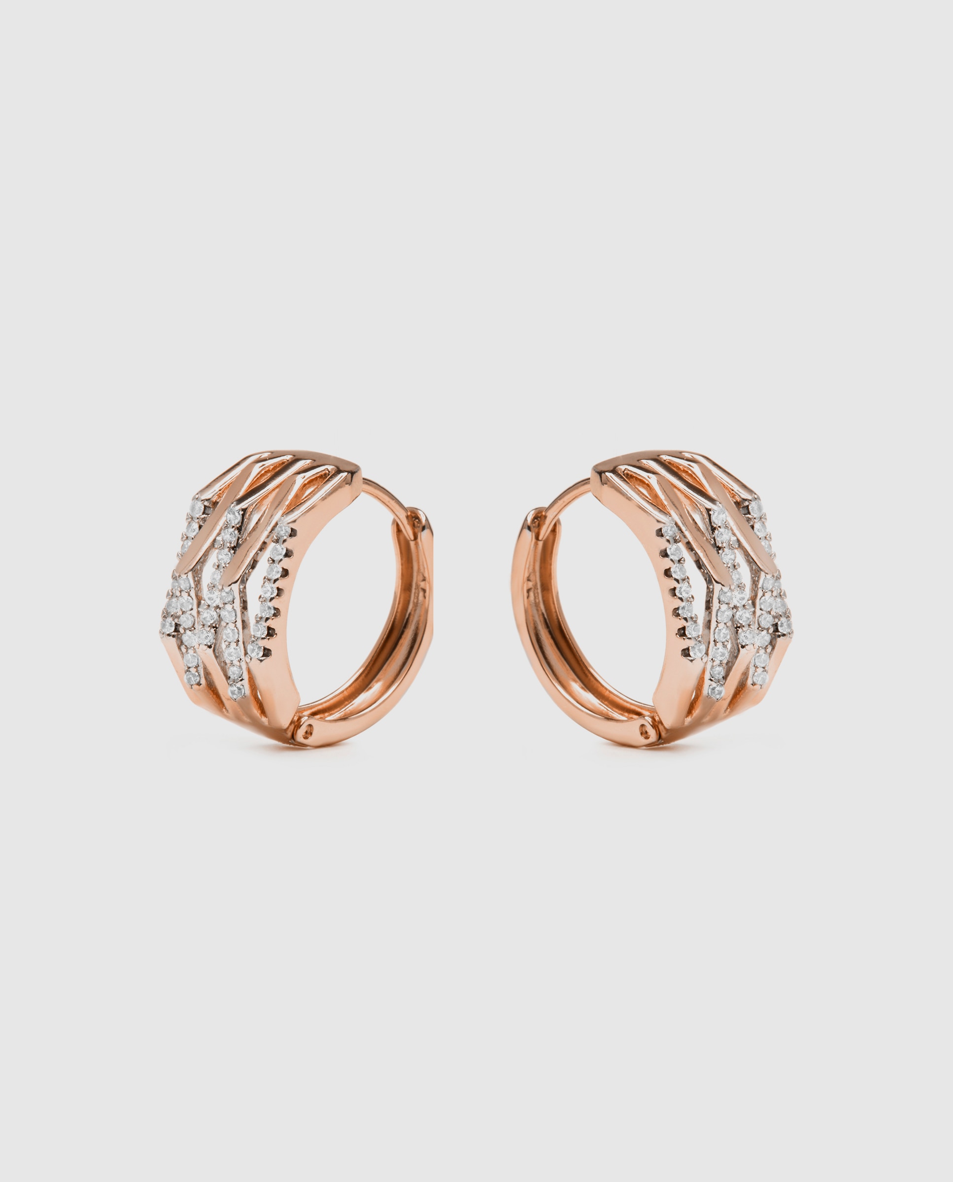 Brincos de Argola África Acabados em Ouro de 18 Quilates com Zirconita Brilhante Ouro-3