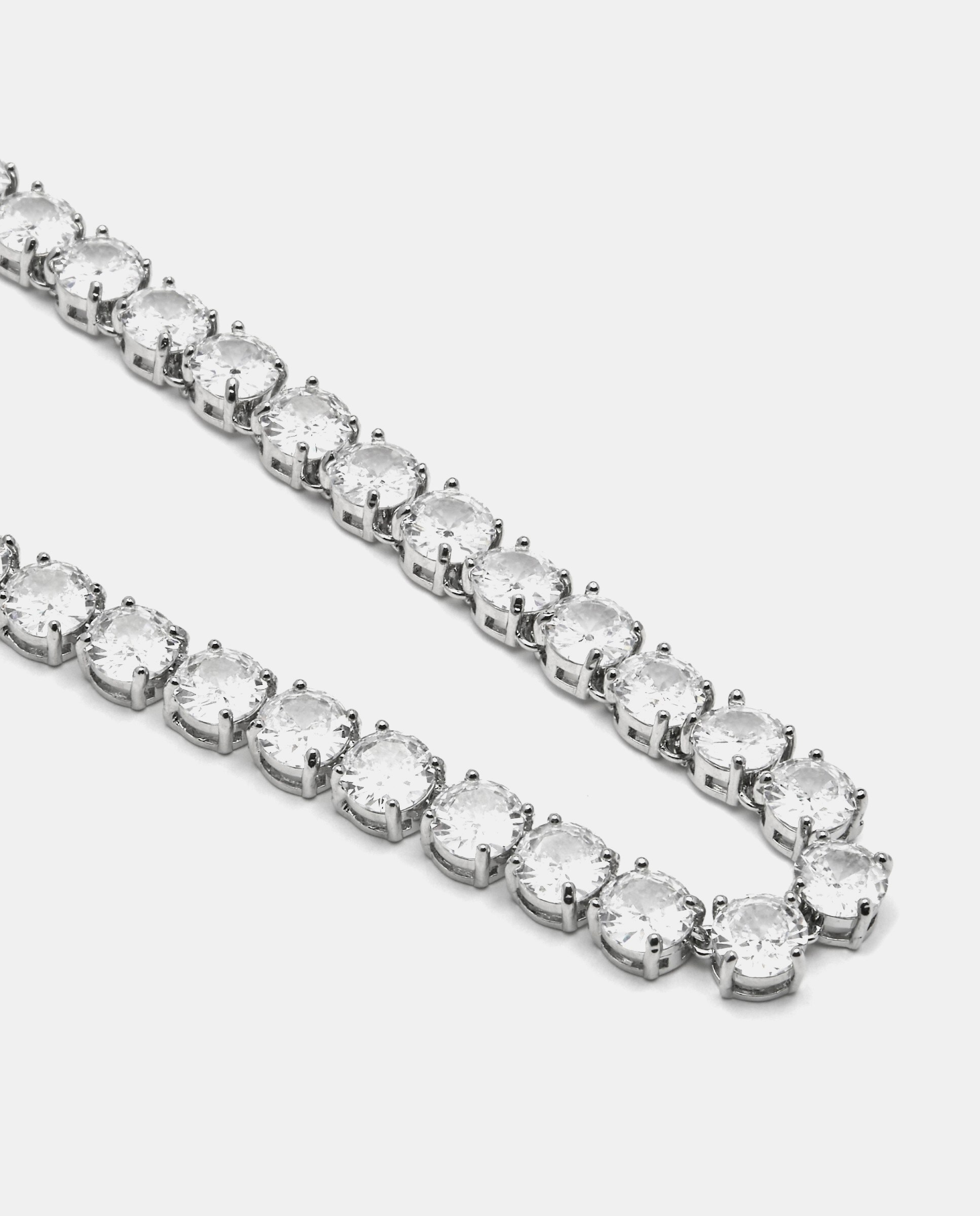 Colar África com Acabamento em Ródio e Zirconita Brilhante Prata-5