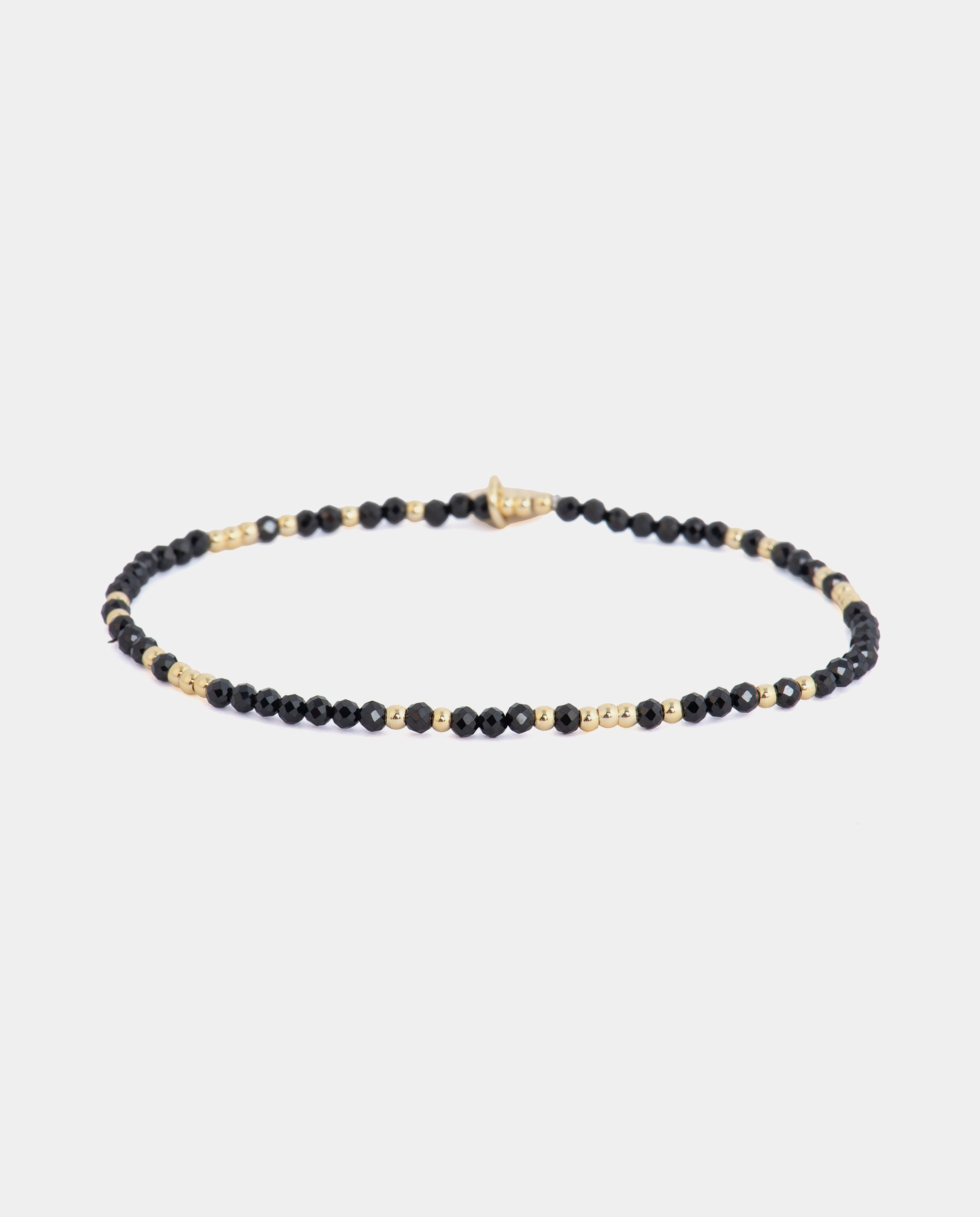 Pulseira de Corrente Boho Acabada em Ouro Amarelo de 18 Quilates com Ônix Ouro-1
