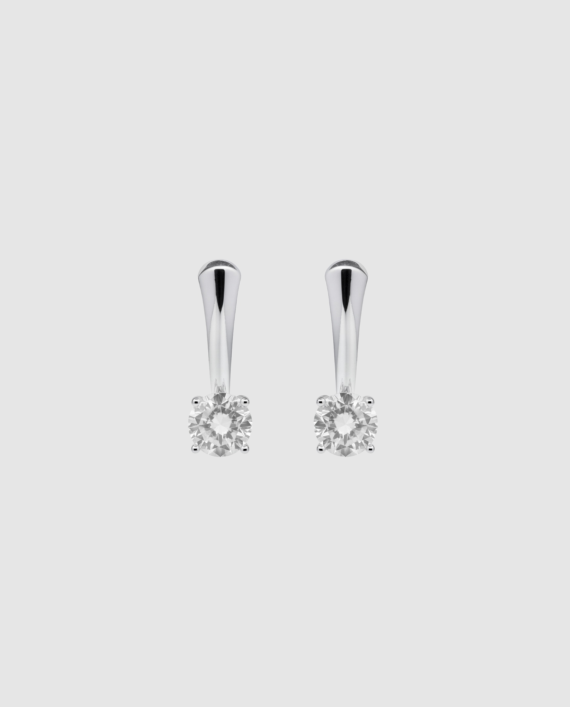 Brincos de Argola Basic Acabados em Prata de Lei 925 com Zirconita Brilhante Prata-1