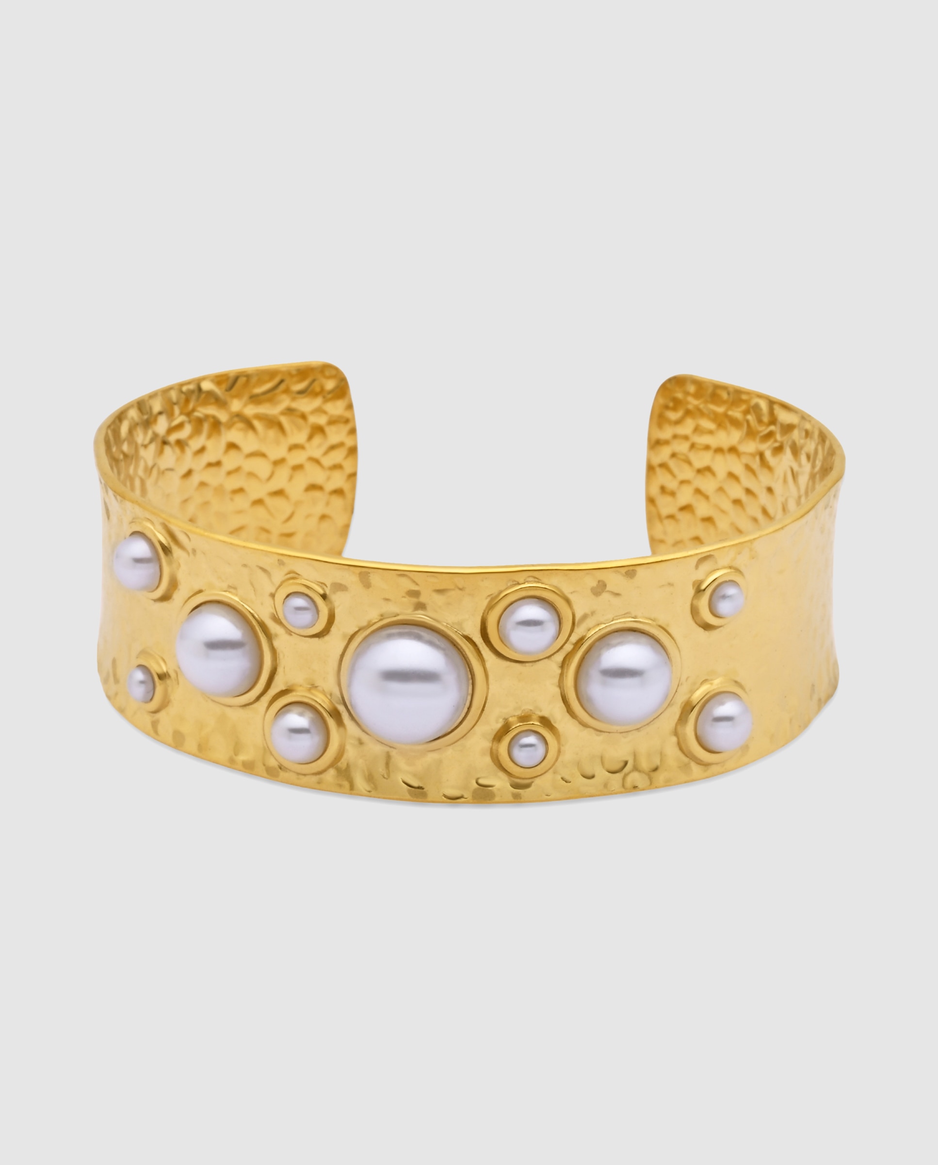 Bracelete Boho de Aço Acabada em Ouro Amarelo de 18 Quilates com Pérola Branca Ouro-1