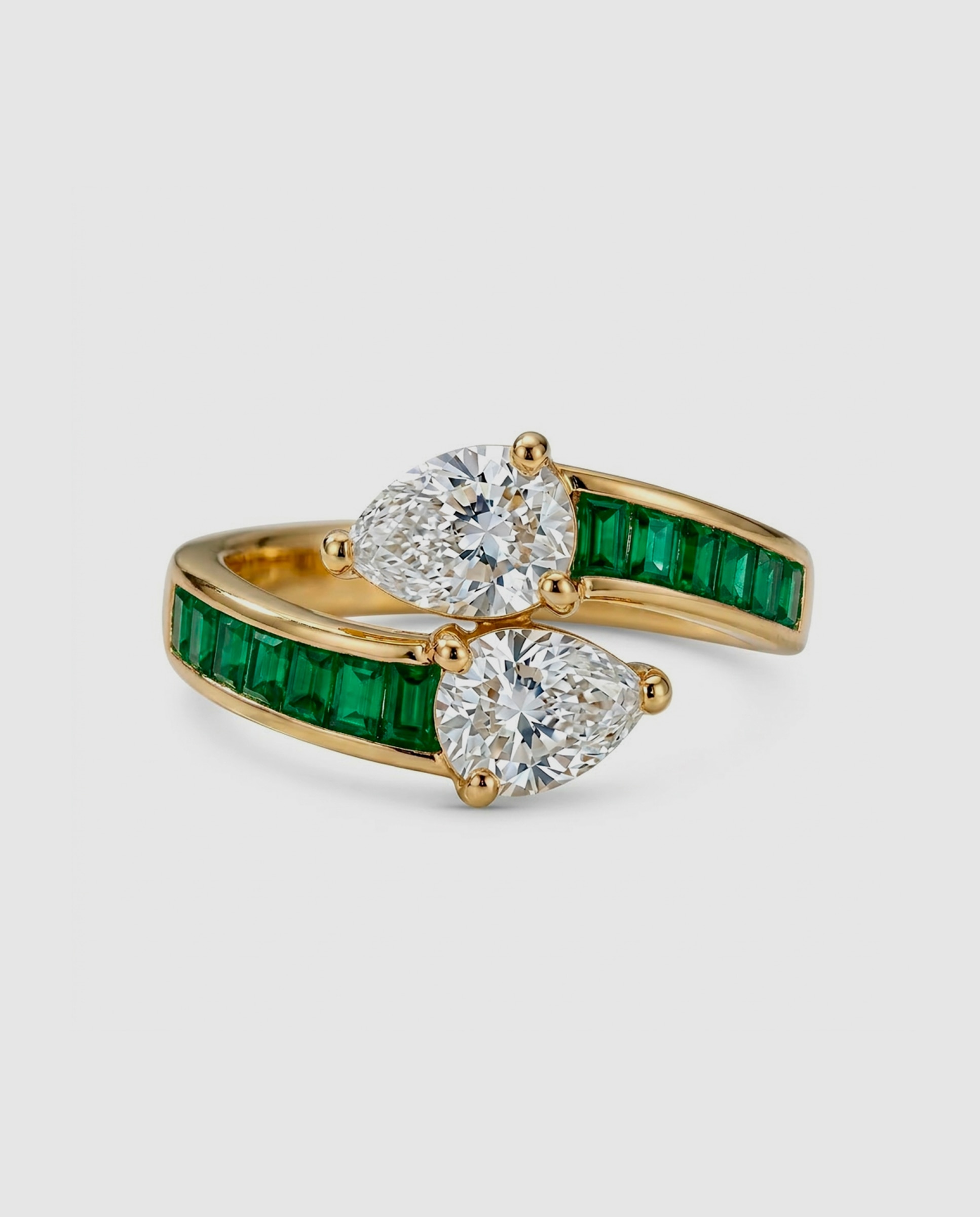 Anel África Acabado em Ouro Amarelo de 18 Quilates com Zirconita Esmeralda Verde-3