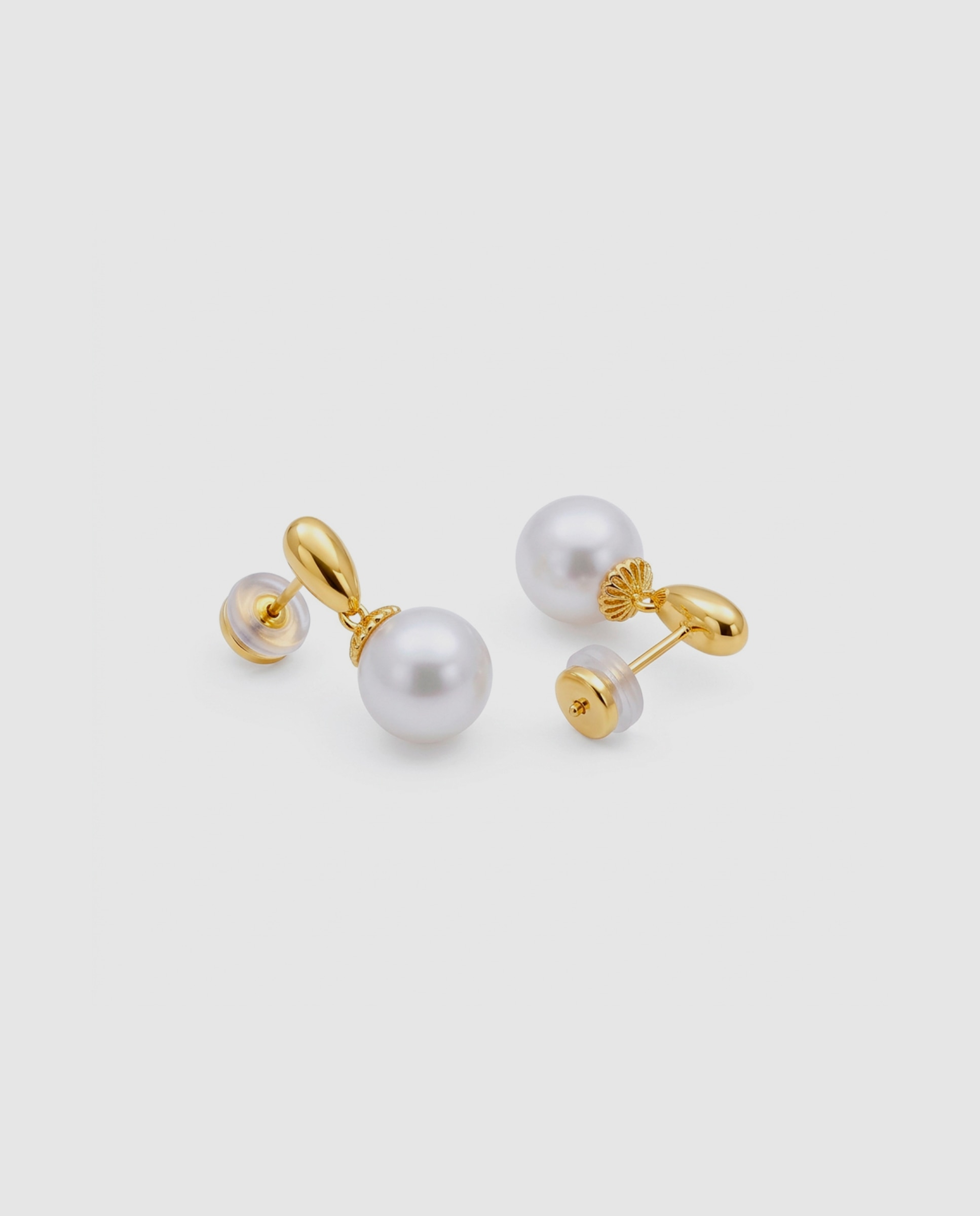Brincos África Acabados em Ouro Amarelo 18 Quilates com Pérola Branca Branco-6