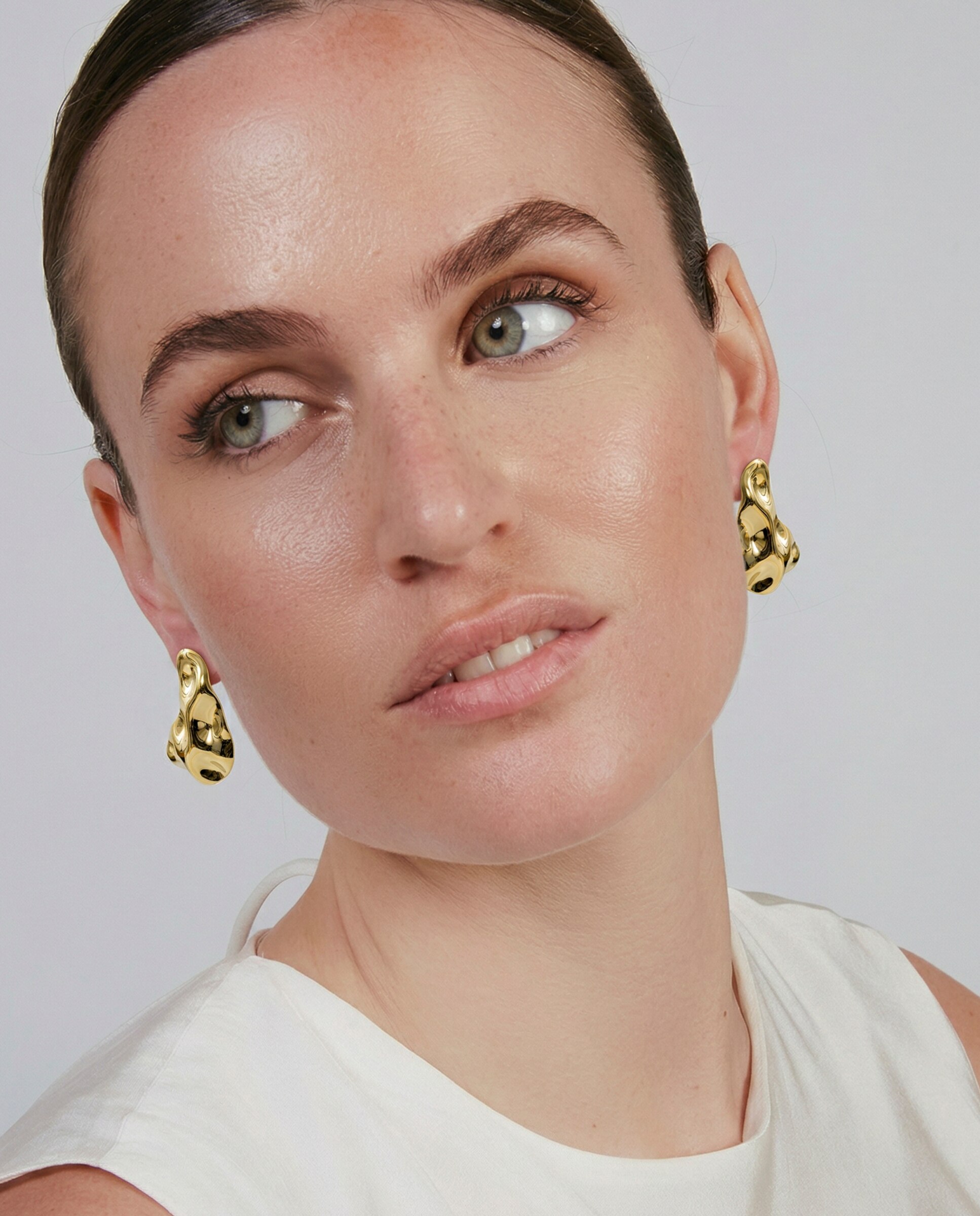 Brincos Boho de Aço com Acabamentos em Ouro Amarelo 18 Quilates Dourado-2
