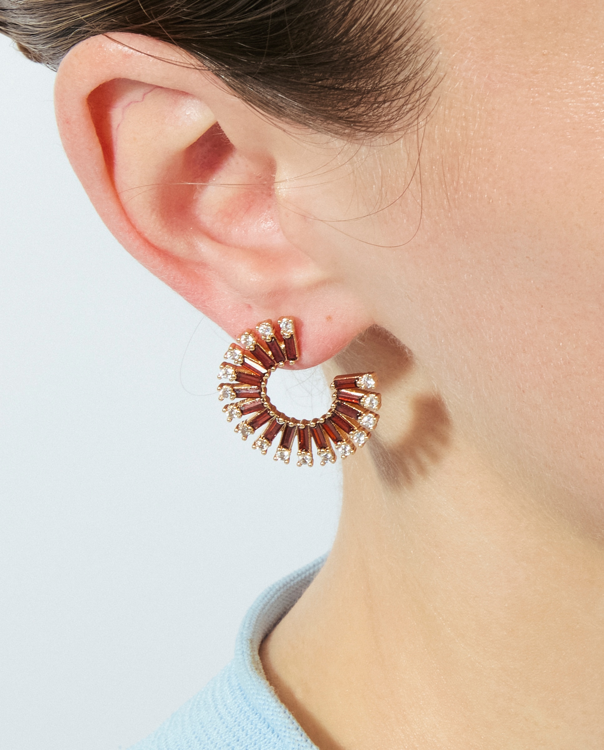 Brincos de Aro Special Edition com Acabamentos em Ouro Rosa 18k e Zirconita Opala de Fogo Vermelho-4