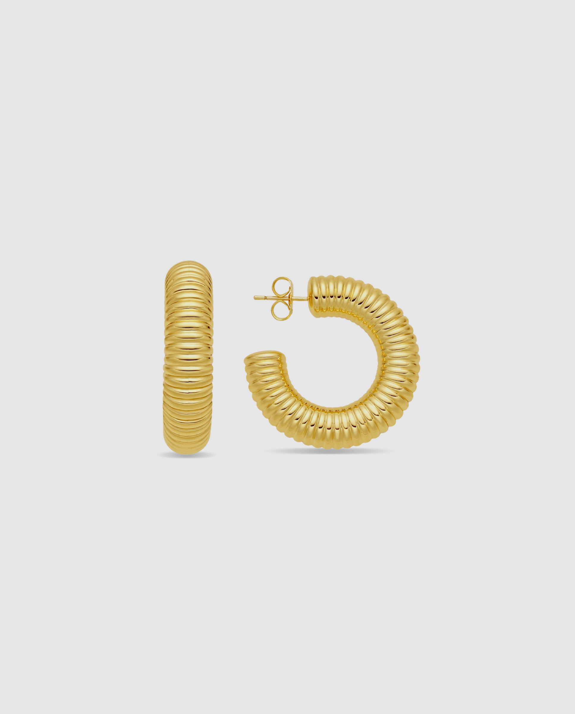Imagem 0 de Brincos de Argola Special Edition com Acabamento em Ouro Amarelo de 18k