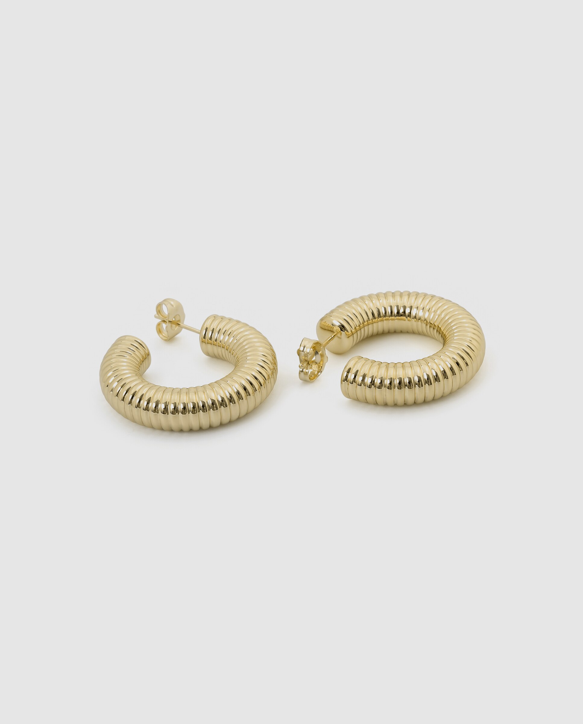 Brincos de Argola Special Edition com Acabamentos em Ouro Amarelo de 18k Dourado-6