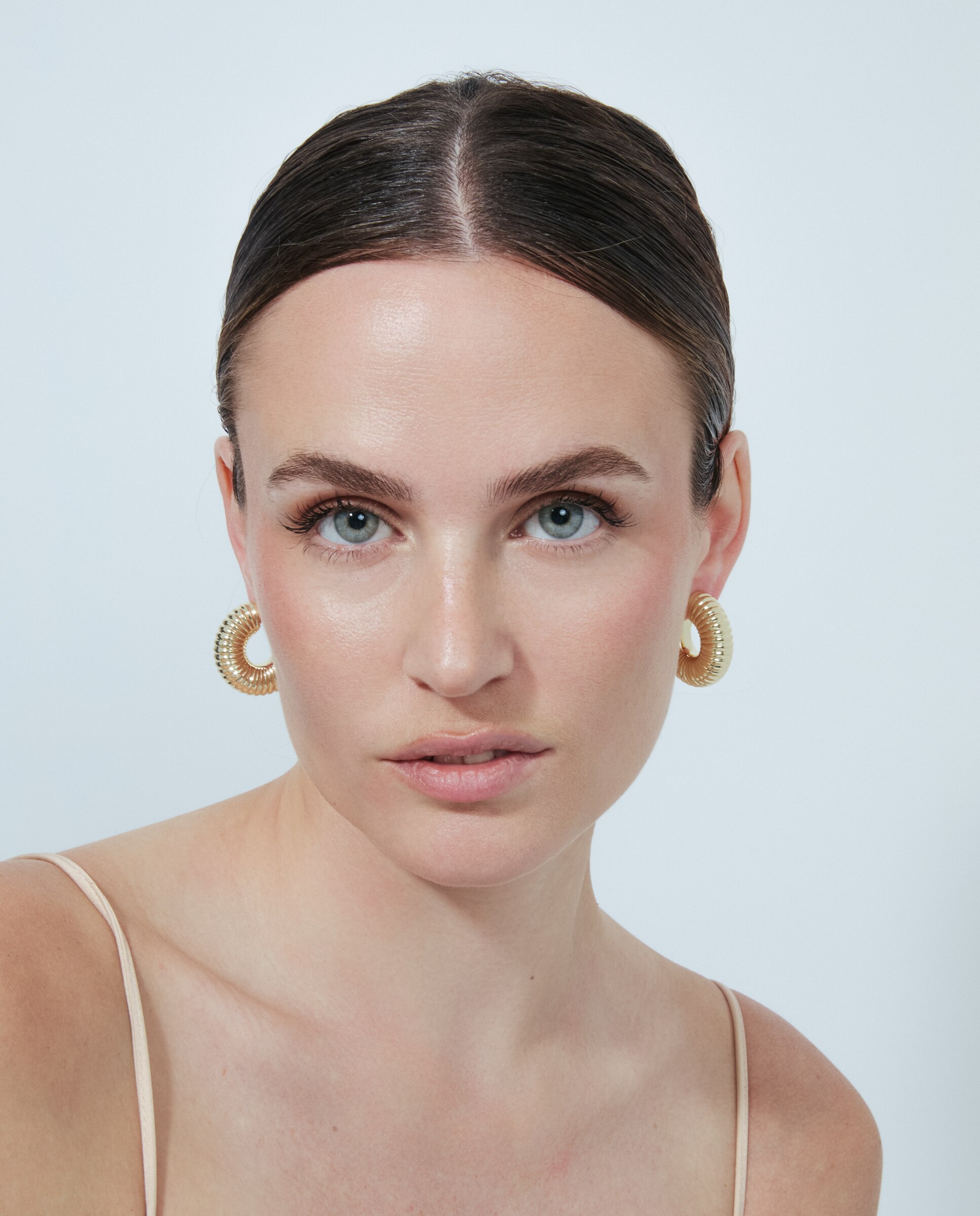 Brincos de Argola Special Edition com Acabamentos em Ouro Amarelo de 18k Dourado-2