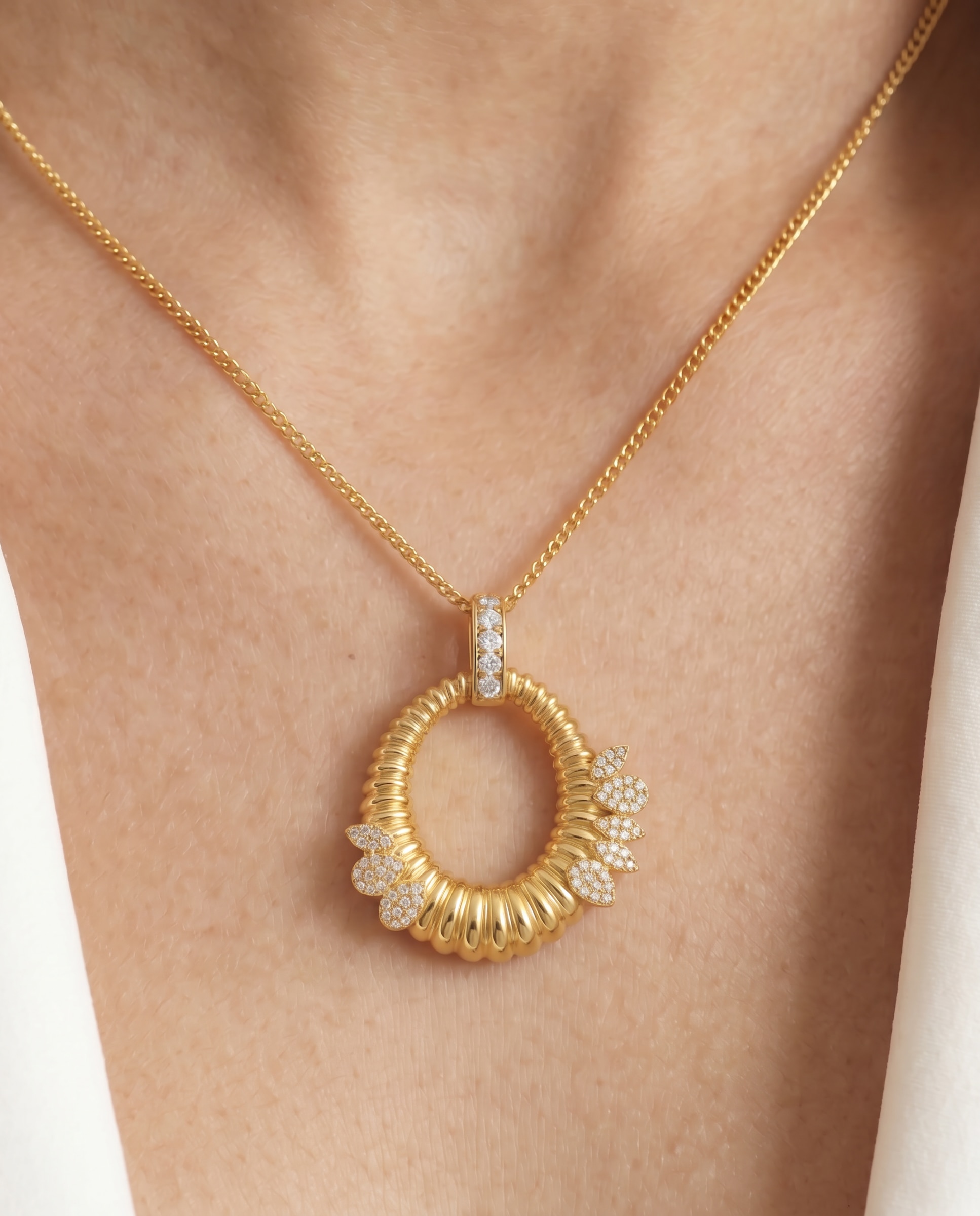 Colar Special Edition com Acabamento em Ouro Amarelo de 18k e Zirconita Brilhante Dourado-4