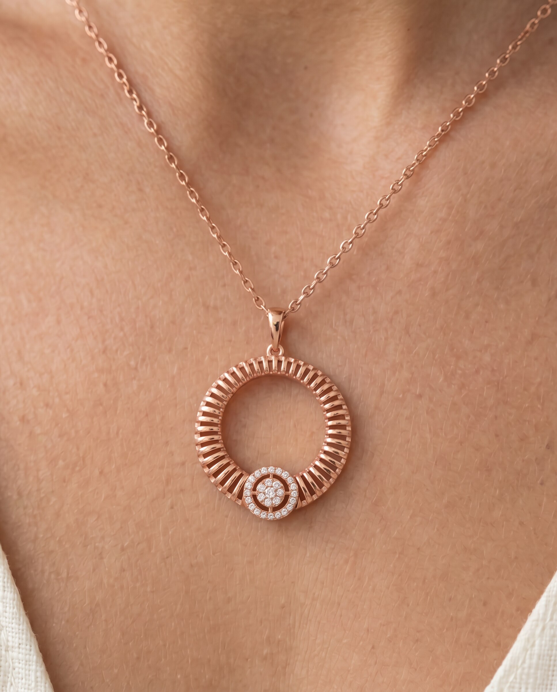 Colar Special Edition com Acabamento em Ouro Amarelo de 18k e Zirconita Brilhante Rosa-4