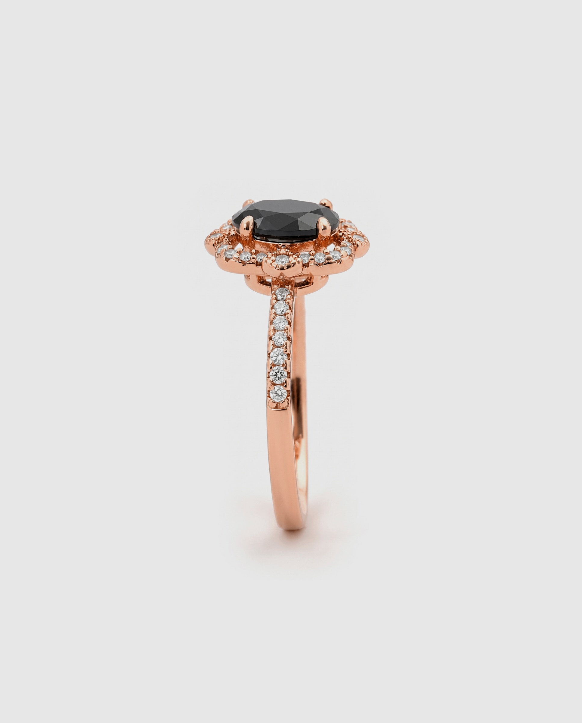Anel Special Edition com Acabamento em Ouro Rosa de 18k com Zirconita Onix Preto-3