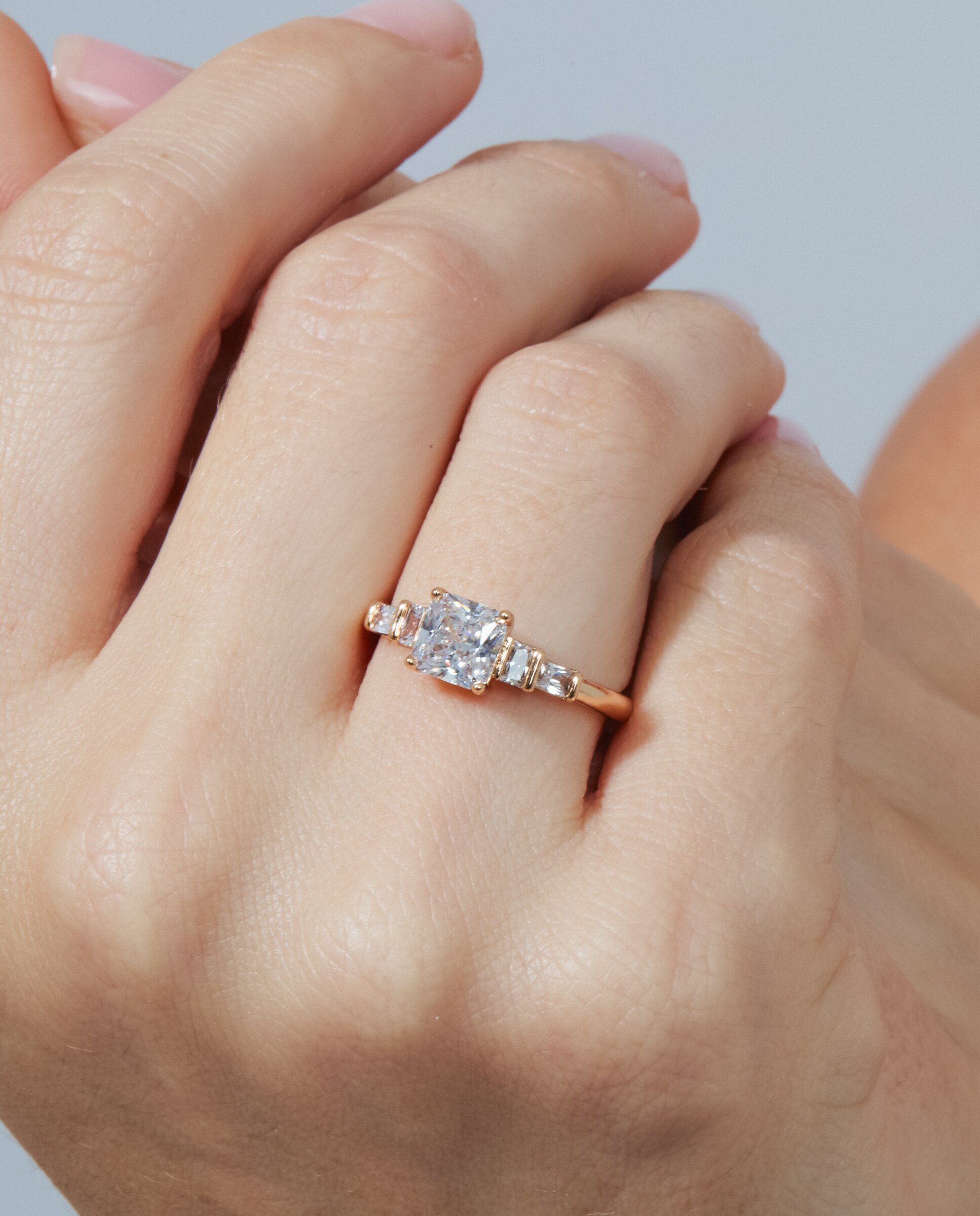 Anel Special Edition Acabado em Ouro Rosa de 18k com Zirconita Brilhante Rosa-4
