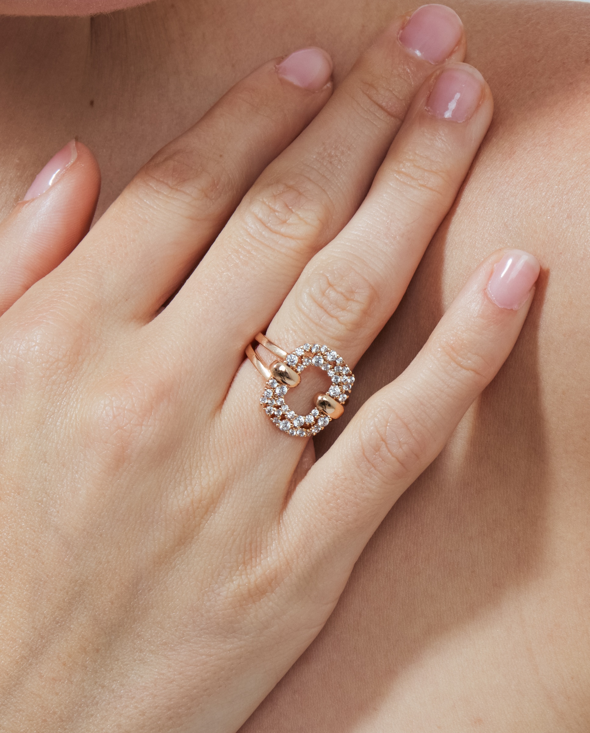 Anel Special Edition Acabado em Ouro Rosa de 18k com Zirconita Brilhante Rosa-4